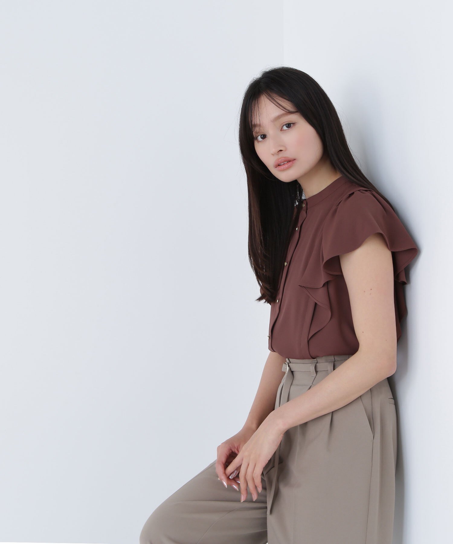 【ナチュラル ビューティー ベーシック/NATURAL BEAUTY BASIC】のメタルボタンフリルスリーブブラウス 人気、トレンドファッション・服の通販 founy(ファニー) 　ファッション　Fashion　レディースファッション　Fashion for Women　トップス・カットソー　Cut & Sew Tops　シャツ・ブラウス・オフィスカジュアル　Elegant Blouses & Button-Ups　ジョーゼット　Georgette, Semi-Sheer Fabric　スリーブ　Sleeve, Long Sleeve / Short Sleeve　デニム　Denim, Jeans Material　フリル　Frill, Ruffle　フロント　Front, Front Design　メタル　Metal, Metal Parts　エレガント 上品　Elegant　 other-1|ID: prp329100004582714 ipo3291000000033559205