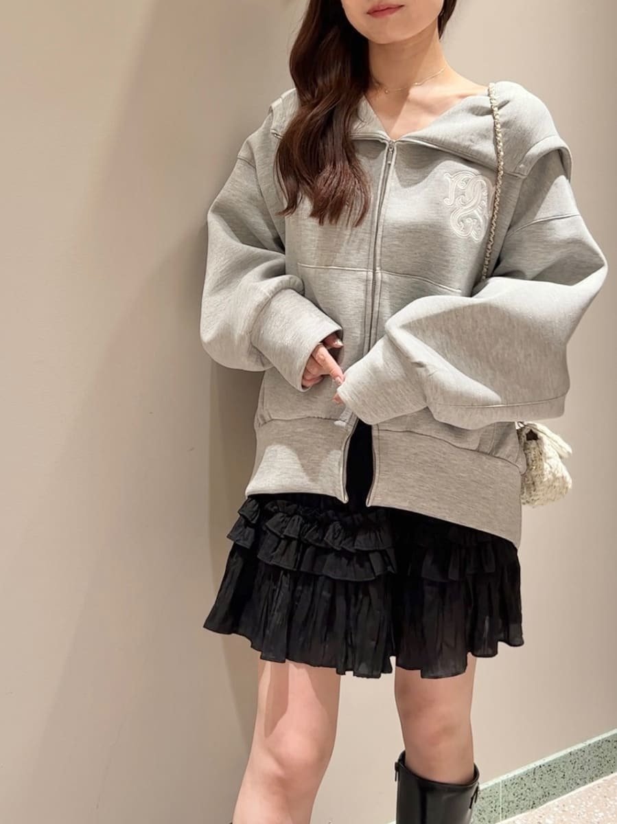 【スナイデル/SNIDEL】のボリュームパーカー インテリア・キッズ・メンズ・レディースファッション・服の通販 founy(ファニー) 　ファッション　Fashion　レディースファッション　Fashion for Women　トップス・カットソー　Cut & Sew Tops　レディースパーカー・カジュアルフーディー　Casual Hoodies & Sweatshirts　ウェーブ　Wavy Pattern　ジップ　Zip, Zipper　スタンド　Stand Collar, Upright Stand　チュニック　Tunic, Long Top　パーカー　Hoodie, Parka　フェミニン　Feminine, Girly　おすすめ　Recommended / Our Picks　GRY[006]|ID: prp329100004582735 ipo3291000000033554911