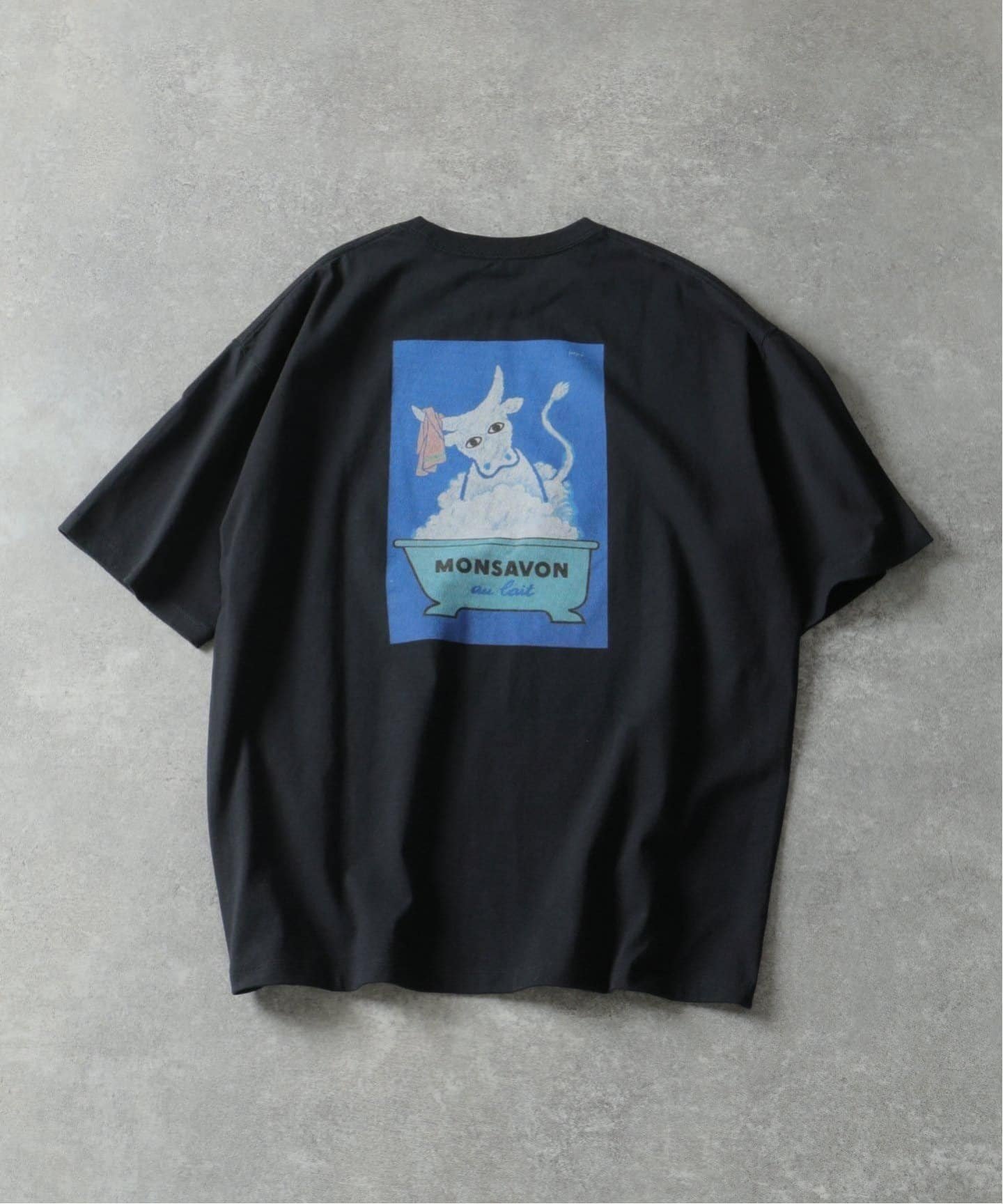 【エディフィス/EDIFICE】の《追加》SAVIGNAC (サヴィニャック) 別注 French Company プリント Tシャツ インテリア・キッズ・メンズ・レディースファッション・服の通販 founy(ファニー) 　ファッション　Fashion　レディースファッション　Ladies' Fashion Online　トップス・カットソー　Tops/Tshirt　シャツ/ブラウス　Shirts/Blouses　ロング / Tシャツ　T-Shirts　2025年　2025　2025春夏・S/S　Ss,Spring/Summer,2025　コレクション　Collection　シンプル　Simple　フランス　France　プリント　Print　別注　Special Order　ブラック A|ID: prp329100004583061 ipo3291000000032641168