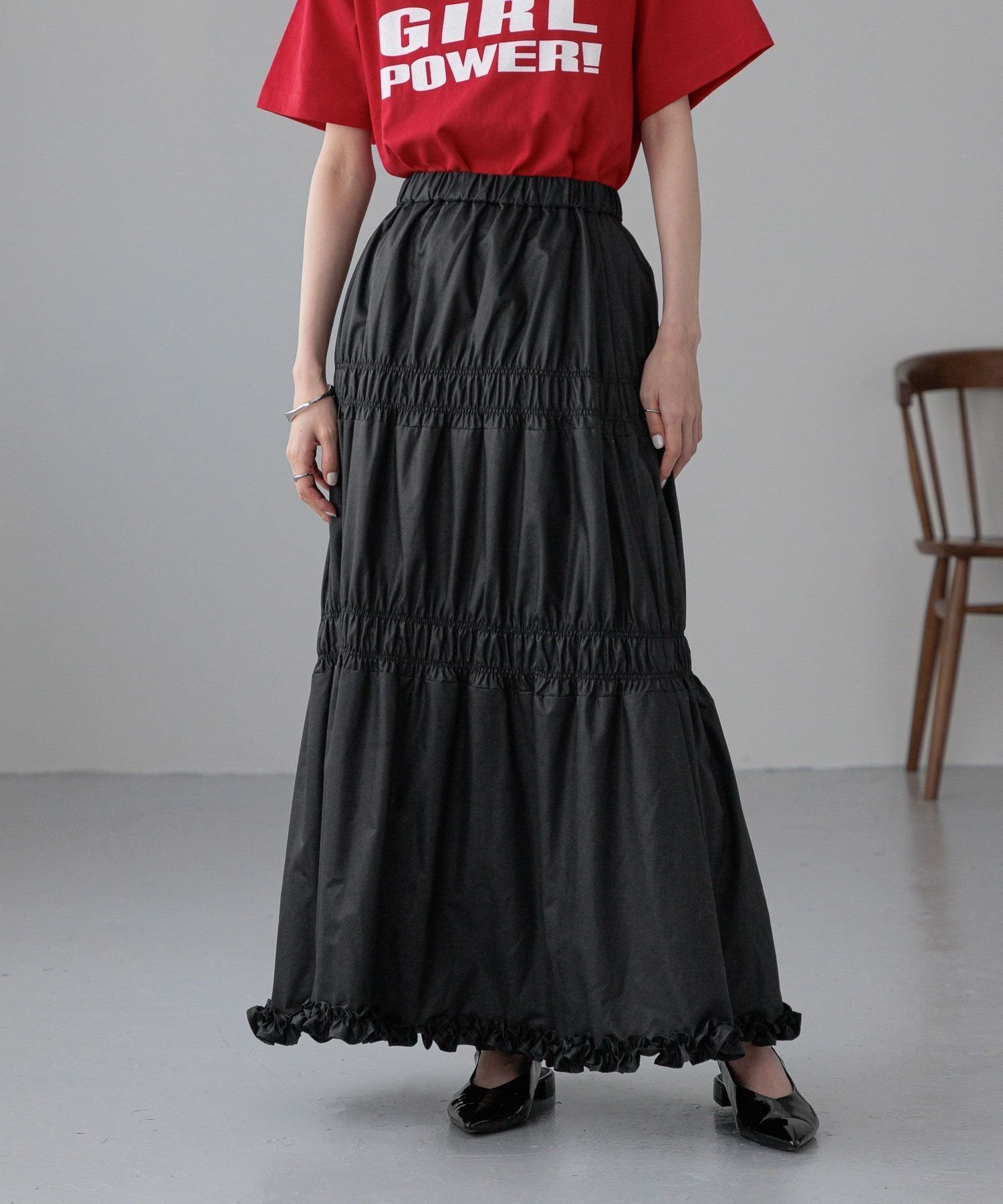 【ローリーズファーム/LOWRYS FARM】のボリュームシャーリングスカート インテリア・キッズ・メンズ・レディースファッション・服の通販 founy(ファニー) 　ファッション　Fashion　レディースファッション　Ladies' Fashion Online　スカート　Skirt　おすすめ　Recommend　ギャザー　Gather　コンパクト　Compact　シャーリング　Shirring　シンプル　Simple　チェック　Check　バランス　Balance　フリル　Frills　フレア　Flare　リラックス　Relax　ヴィンテージ　Vintage　無地　Plain Color　ブラック|ID: prp329100004583097 ipo3291000000032606837