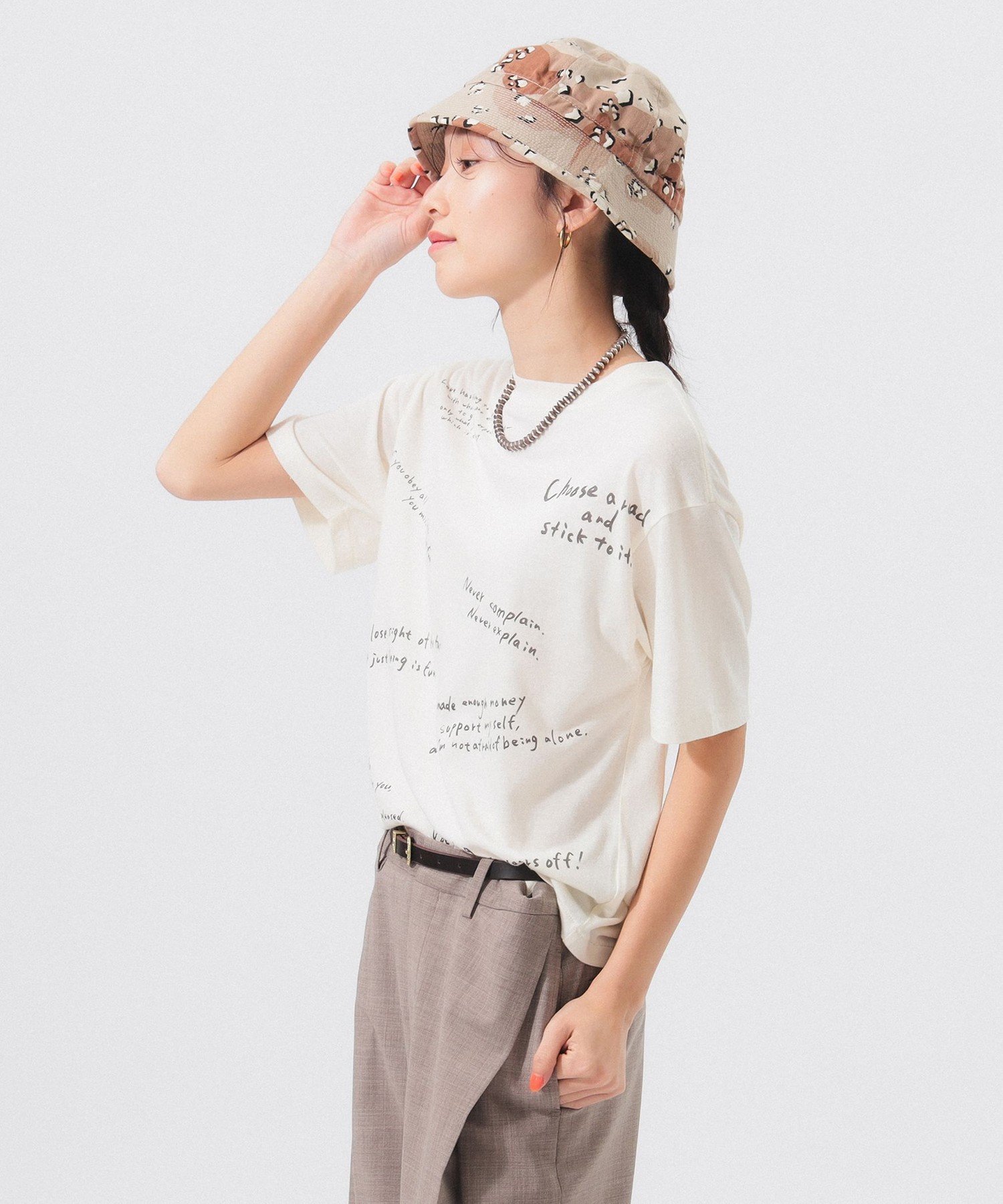 【ビームス ウイメン/BEAMS】の【8/7再値下げ】ハンド ライティング Tシャツ インテリア・キッズ・メンズ・レディースファッション・服の通販 founy(ファニー) 　ファッション　Fashion　レディースファッション　Fashion for Women　トップス・カットソー　Cut & Sew Tops　シャツ・ブラウス・オフィスカジュアル　Elegant Blouses & Button-Ups　ロングTシャツ・Tシャツ　Longline T-Shirts & Tees　インナー　Innerwear　ウェーブ　Wavy Pattern　シンプル　Simple, Minimal　デニム　Denim, Jeans Material　ハンド　Hand, Handmade　バランス　Balance, Style Balance　リラックス　Relax, Relaxed Fit　ワイド　Wide, Wide Fit　BLACK|ID: prp329100004583180 ipo3291000000033292516