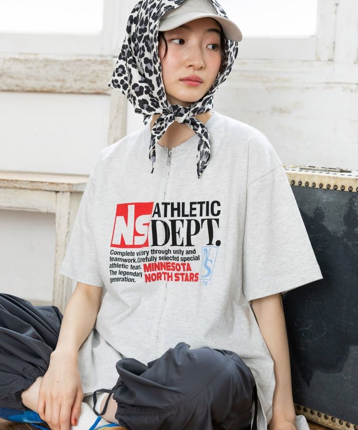 【ニコアンド/niko and】のアソートプリントダブルZIPTシャツ インテリア・キッズ・メンズ・レディースファッション・服の通販 founy(ファニー) https://founy.com/ ファッション Fashion レディースファッション Ladies' Fashion Online トップス・カットソー Tops/Tshirt シャツ/ブラウス Shirts/Blouses ロング / Tシャツ T-Shirts おすすめ Recommend シンプル Simple ジップ Zip スタイリッシュ Stylish デニム Denim ビンテージ Vintage フィット Fit プリント Print 半袖 Short Sleeve 夏 Summer |ID: prp329100004583215 ipo3291000000032626166