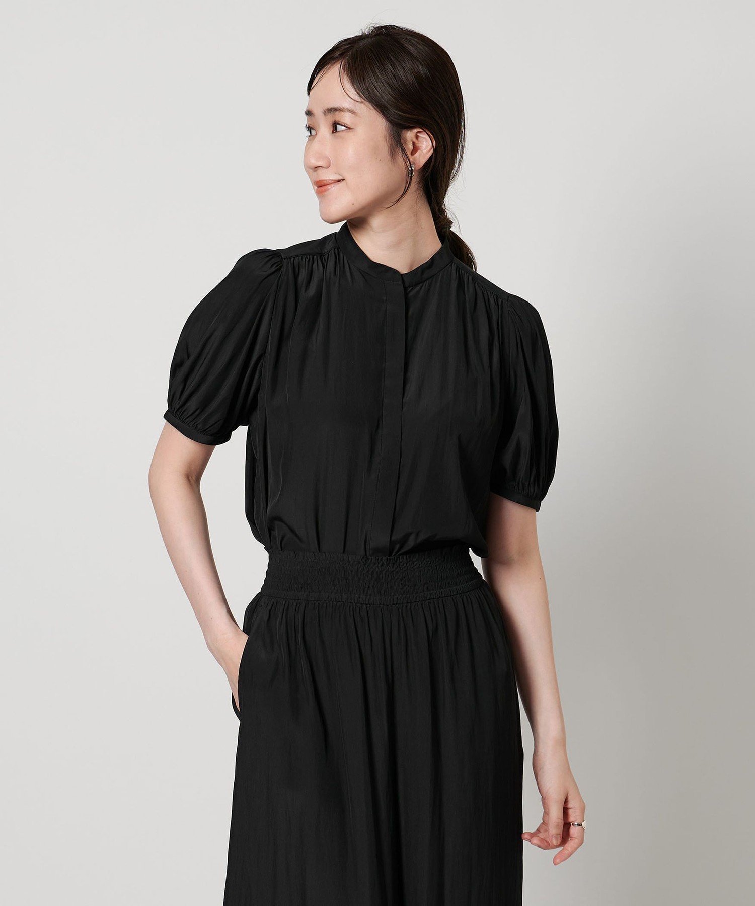 【ユナイテッドアローズ/UNITED ARROWS】のSPiree K/S ショートスリーブ ブラウス インテリア・キッズ・メンズ・レディースファッション・服の通販 founy(ファニー) 　ファッション　Fashion　レディースファッション　Fashion for Women　トップス・カットソー　Cut & Sew Tops　シャツ・ブラウス・オフィスカジュアル　Elegant Blouses & Button-Ups　ギャザー　Gathered, Ruffled　ショート　Short, Short Length　スリーブ　Sleeve, Long Sleeve / Short Sleeve　セットアップ　Set-Up, Coordinated Outfit　なめらか　Smooth, Silky Texture　プリント　Print, Printed Pattern　無地　Plain, Solid Color　ワイド　Wide, Wide Fit　おすすめ　Recommended / Our Picks　BLACK|ID: prp329100004583283 ipo3291000000032736716
