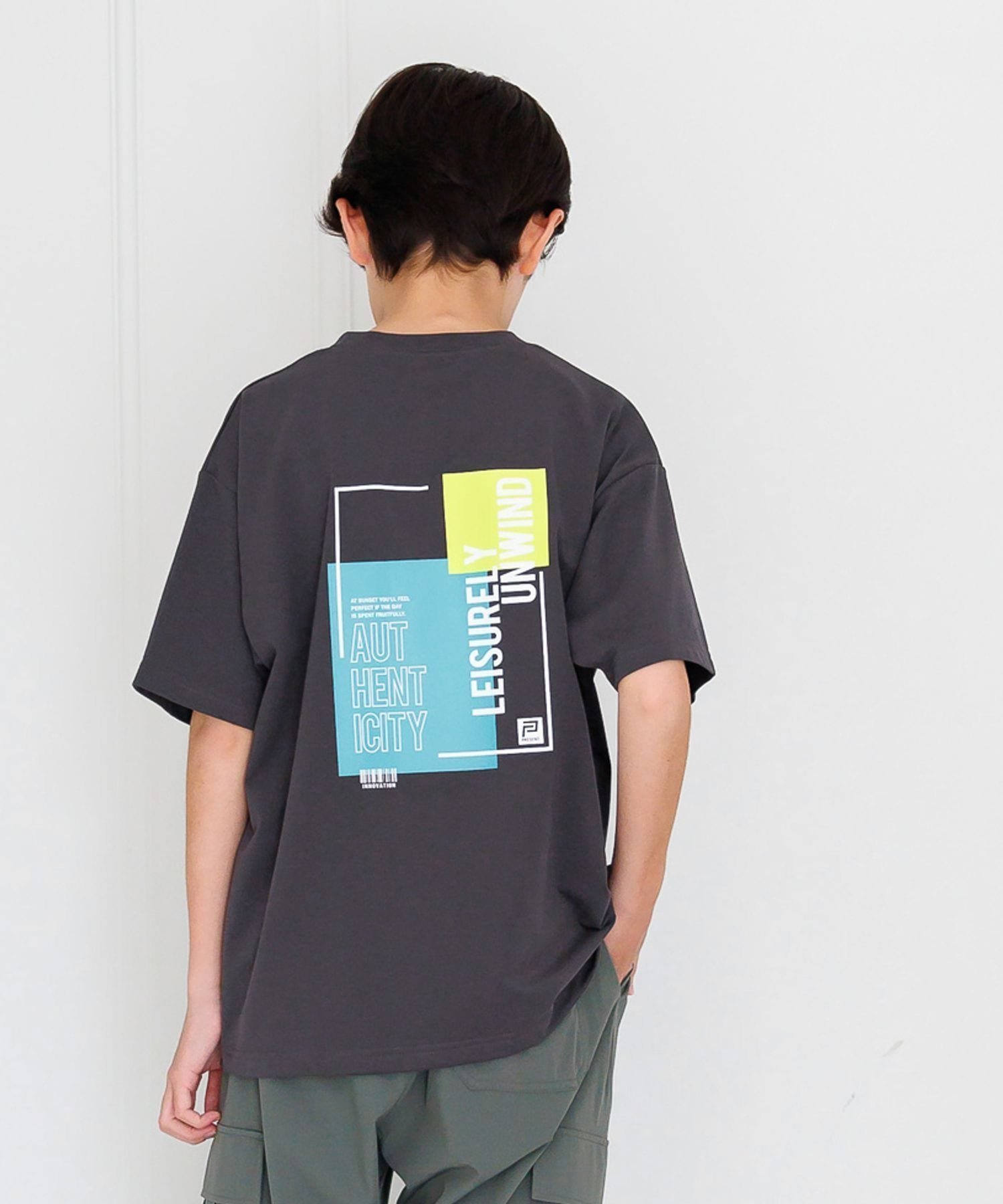 【グローバルワーク/GLOBAL WORK / KIDS】のフローズンTシャツ/プリント/571552 インテリア・キッズ・メンズ・レディースファッション・服の通販 founy(ファニー) 　ファッション　Fashion　キッズファッション　Fashion for Kids　ショーツ　Shorts, Short Pants　シンプル　Simple, Minimal　プリント　Print, Printed Pattern　吸水　Absorbent, Quick-Dry　夏　Summer　チャコール*バックロゴ18|ID: prp329100004583287 ipo3291000000032727511