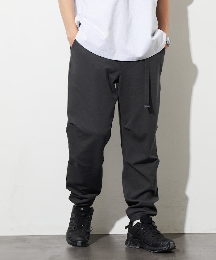 【その他のブランド/Other】のサマーニット リラックスフィット ウェービング ジョガーパンツ 25SS インテリア・キッズ・メンズ・レディースファッション・服の通販 founy(ファニー) 　ファッション　Fashion　メンズファッション　Men's Style Online　ボトムス　Bottoms/Men　カットソー　Cut And Sew　サマー　Summer　サンダル　Sandals　ニットソー　Knit Sew　バランス　Balance　フィット　Fit　ミラノリブ　Milan Ribs　リゾート　Resort　リラックス　Relax　ワーク　Work　S/S・春夏　Ss・Spring/Summer　おすすめ　Recommend　夏　Summer　エレガント 上品　Elegant　2025年　2025　2025春夏・S/S　Ss,Spring/Summer,2025　チャコールグレー|ID: prp329100004583408 ipo3291000000032659779