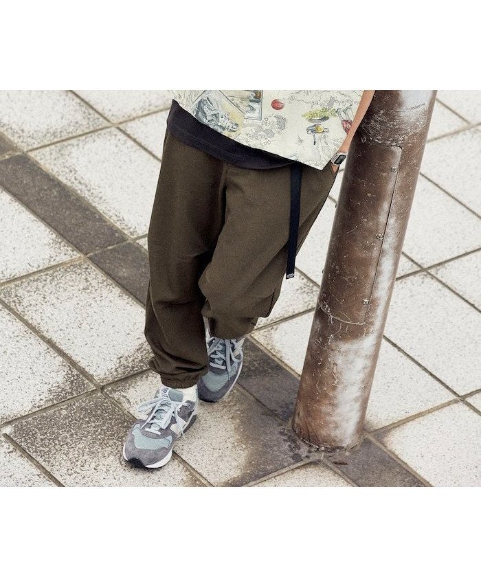 【その他のブランド/Other】のサマーニット リラックスフィット ウェービング ジョガーパンツ 25SS インテリア・キッズ・メンズ・レディースファッション・服の通販 founy(ファニー) 　ファッション　Fashion　メンズファッション　Men's Style Online　ボトムス　Bottoms/Men　カットソー　Cut And Sew　サマー　Summer　サンダル　Sandals　ニットソー　Knit Sew　バランス　Balance　フィット　Fit　ミラノリブ　Milan Ribs　リゾート　Resort　リラックス　Relax　ワーク　Work　S/S・春夏　Ss・Spring/Summer　おすすめ　Recommend　夏　Summer　エレガント 上品　Elegant　2025年　2025　2025春夏・S/S　Ss,Spring/Summer,2025　オリーブ|ID: prp329100004583408 ipo3291000000032659780