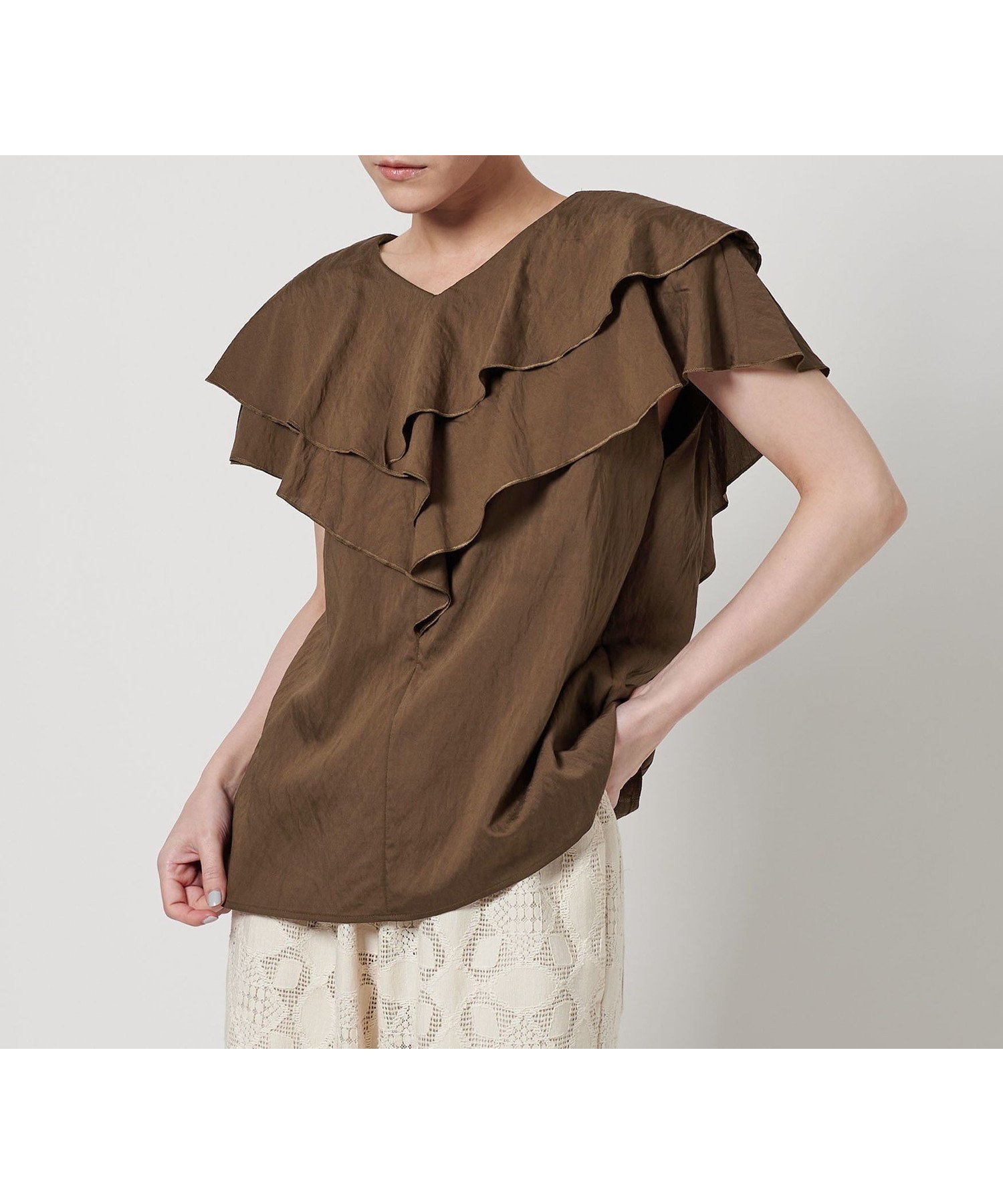 【ビューティ&ユース ユナイテッドアローズ/BEAUTY&YOUTH / UNITED ARROWS】のレイヤーフリル ブラウス-ウォッシャブル- インテリア・キッズ・メンズ・レディースファッション・服の通販 founy(ファニー) 　ファッション　Fashion　レディースファッション　WOMEN　トップス・カットソー　Tops/Tshirt　シャツ/ブラウス　Shirts/Blouses　おすすめ　Recommend　アシンメトリー　Asymmetry　インナー　Inner　ウォッシャブル　Washable　シンプル　Simple　スタイリッシュ　Stylish　ストライプ　Stripe　スラックス　Slacks　ボトム　Bottom　ラッフル　Raffle　エレガント 上品　Elegant　夏　Summer　MOCA|ID: prp329100004583491 ipo3291000000032485420