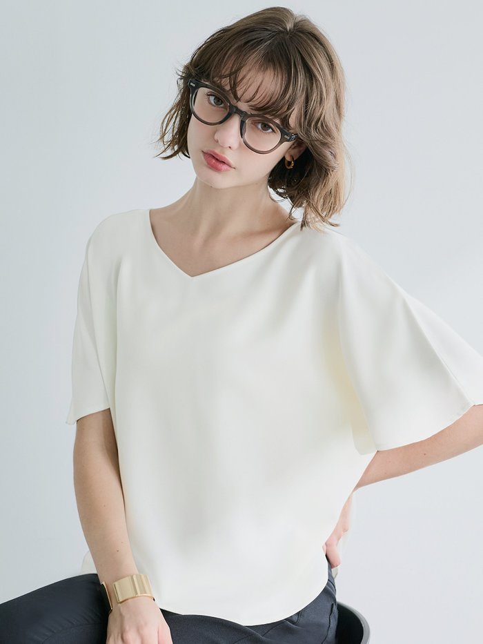 【コカ/COCA】のドルマンブラウス インテリア・キッズ・メンズ・レディースファッション・服の通販 founy(ファニー) https://founy.com/ ファッション Fashion レディースファッション Ladies' Fashion Online トップス・カットソー Tops/Tshirt シャツ/ブラウス Shirts/Blouses とろみ Thickness タイトスカート Tight Skirt デニム Denim バランス Balance フレア Flare ポケット Pocket ワイド Wide エレガント 上品 Elegant ビジネス 仕事 通勤 Business |ID: prp329100004583495 ipo3291000000032661595