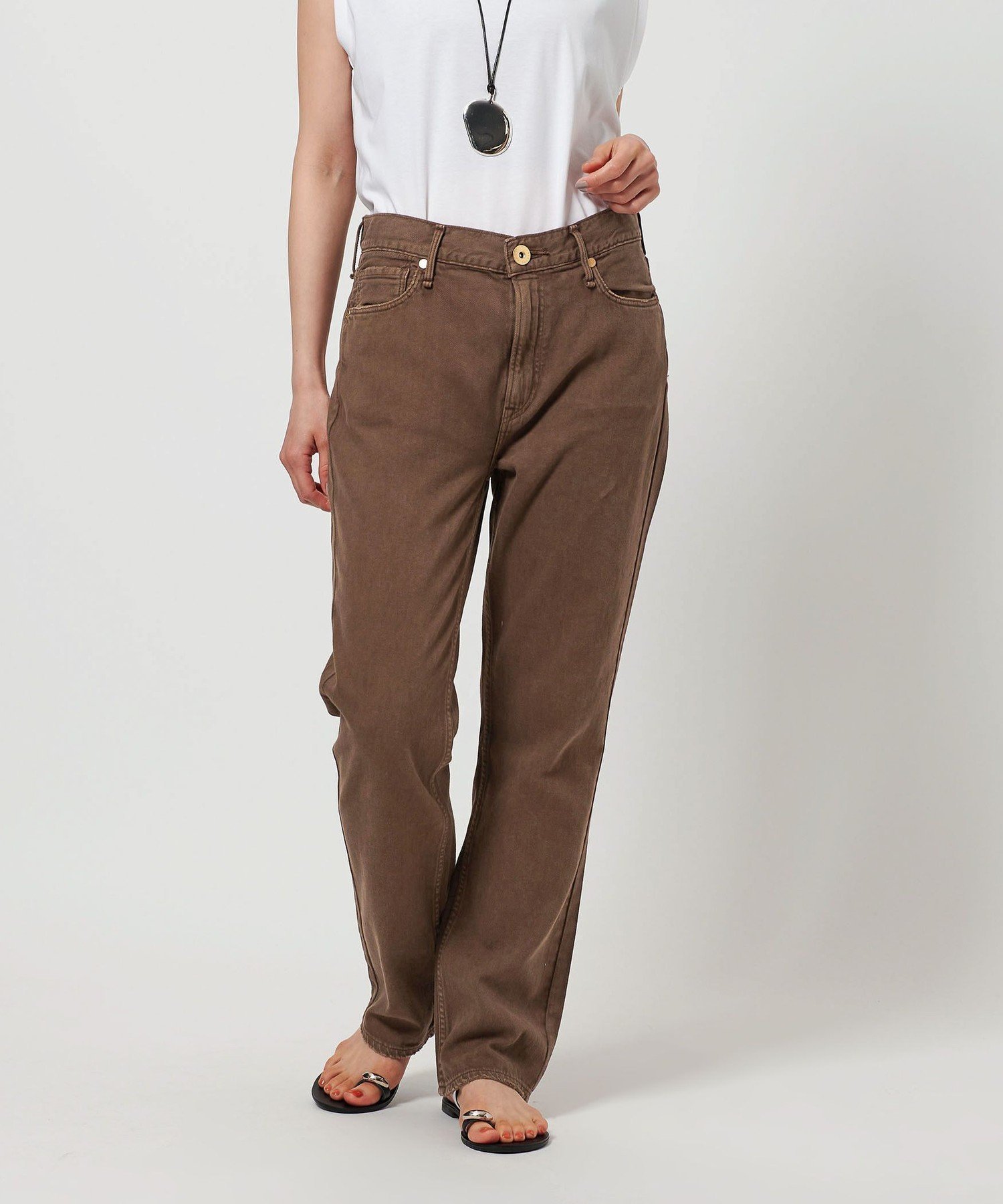 【ビューティ&ユース ユナイテッドアローズ/BEAUTY&YOUTH / UNITED ARROWS】の【別注】 upper hights THE ELISA デニムパンツ インテリア・キッズ・メンズ・レディースファッション・服の通販 founy(ファニー) 　ファッション　Fashion　レディースファッション　Fashion for Women　パンツ　Pants & Trousers　デニムパンツ・ジーンズ・美脚デニム　Denim Jeans & Pants　ジャケット　Jacket, Outerwear　スペシャル　Special, Limited Edition　デニム　Denim, Jeans Material　トレンド　Trend, Trending Now　定番　Standard, Basic Item　バランス　Balance, Style Balance　フェミニン　Feminine, Girly　ボトム　Bottoms, Lower Wear　別注　Limited Edition, Custom Order　おすすめ　Recommended / Our Picks　MD.BROWN|ID: prp329100004583515 ipo3291000000033201593