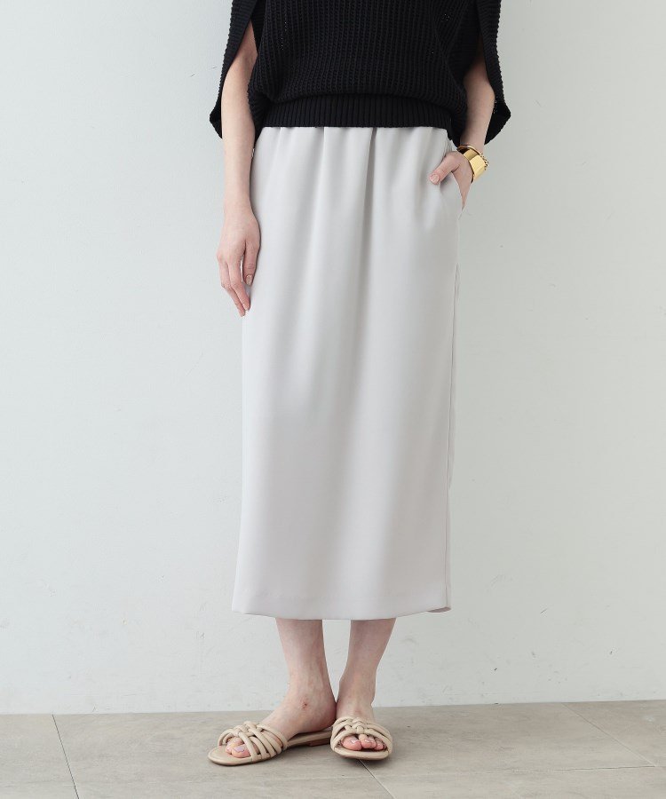 【インディヴィ/INDIVI】のリラックスストレートスカート インテリア・キッズ・メンズ・レディースファッション・服の通販 founy(ファニー) 　ファッション　Fashion　レディースファッション　Ladies' Fashion Online　スカート　Skirt　おすすめ　Recommend　サンダル　Sandals　ストレッチ　Stretch　ストレート　Straight　スニーカー　Sneakers　タイトスカート　Tight Skirt　ポケット　Pocket　リゾート　Resort　ライトグレー|ID: prp329100004583707 ipo3291000000032654010