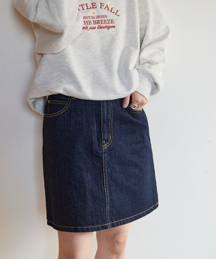 【フリークスストア/FREAK'S STORE】のデニムミニスカート 24AW インテリア・キッズ・メンズ・レディースファッション・服の通販 founy(ファニー) 　ファッション　Fashion　レディースファッション　WOMEN　スカート　Skirt　ミニスカート　Mini Skirts　2024年　2024　2024-2025秋冬・A/W　Aw/Autumn/Winter/Fw/Fall/2024-2025　冬　Winter　シンプル　Simple　デニム　Denim　トレンド　Trend　ミニスカート　Mini Skirt　台形　Trapezoid　定番　Standard　秋　Autumn/Fall　A/W・秋冬　Aw・Autumn/Winter・Fw・Fall-Winter　ネイビー|ID: prp329100004583766 ipo3291000000032490312