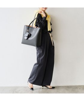 【アフタヌーンティー リビング/Afternoon Tea LIVING】のトートバッグ/TAEKO HIGASHIHARA*Afternoon Tea 人気、トレンドファッション・服の通販 founy(ファニー) ファッション Fashion レディースファッション Ladies' Fashion Online バッグ Bag コラボ Collaboration ショルダー Shoulder チャーム Charm 人気 Popularity バランス Balance フィット Fit フロント Front ポケット Pocket おすすめ Recommend 卒業式 Graduation Ceremony ビジネス 仕事 通勤 Business |ID:prp329100004583810