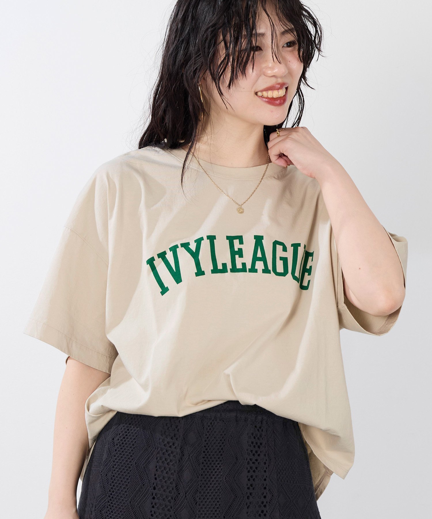 【マイカ ディール/MICA & DEAL】のIVYLEAGUE ロゴT-shirt インテリア・キッズ・メンズ・レディースファッション・服の通販 founy(ファニー) 　ファッション　Fashion　レディースファッション　Ladies' Fashion Online　トップス・カットソー　Tops/Tshirt　シャツ/ブラウス　Shirts/Blouses　ロング / Tシャツ　T-Shirts　シルク　Silk　プリント　Print　BEIGE|ID: prp329100004583837 ipo3291000000032640426