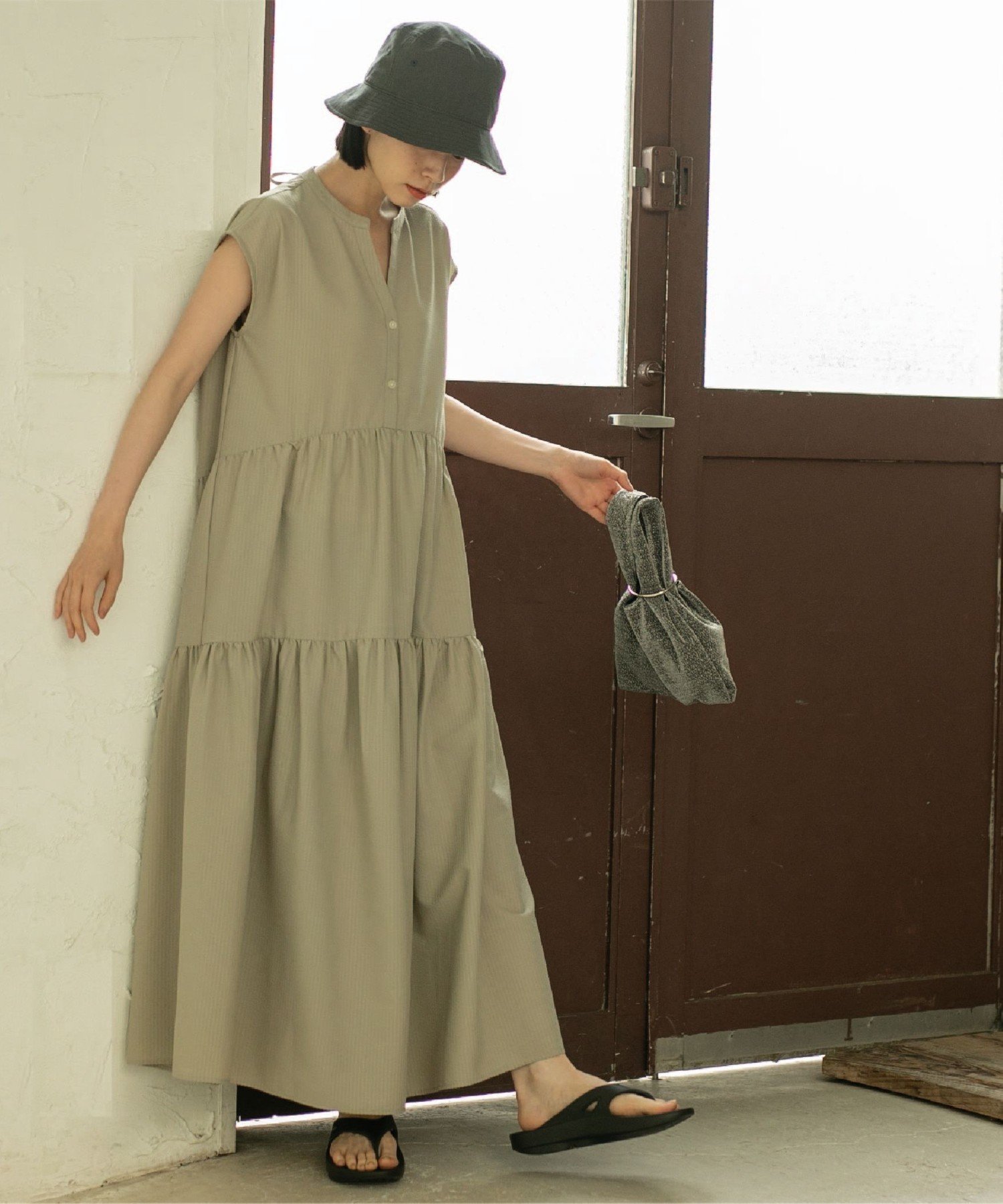 【コーエン/COEN】の【WEB限定】シアサッカーティアードワンピース インテリア・キッズ・メンズ・レディースファッション・服の通販 founy(ファニー) 　ファッション　Fashion　レディースファッション　Ladies' Fashion Online　ワンピース　Dress　キャップ　Cap　キャミワンピース　Cami Dress　ギャザー　Gather　サマー　Summer　サンダル　Sandals　シューズ　Shoes　スニーカー　Sneakers　スリーブ　Sleeve　ティアードスカート　Tiered Skirt　フレンチ　French　ペーパー　Paper　ポケット　Pocket　リゾート　Resort　リボン　Ribbon　おすすめ　Recommend　夏　Summer　OLIVE|ID: prp329100004583910 ipo3291000000032492600