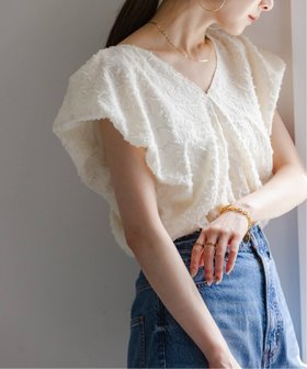 【ノーブル / スピック&スパン/NOBLE / Spick & Span】のレオパードジャガードデコルテVブラウス 人気、トレンドファッション・服の通販 founy(ファニー) ファッション Fashion レディースファッション Fashion for Women トップス・カットソー Cut & Sew Tops シャツ・ブラウス・オフィスカジュアル Elegant Blouses & Button-Ups |ID:prp329100004584238