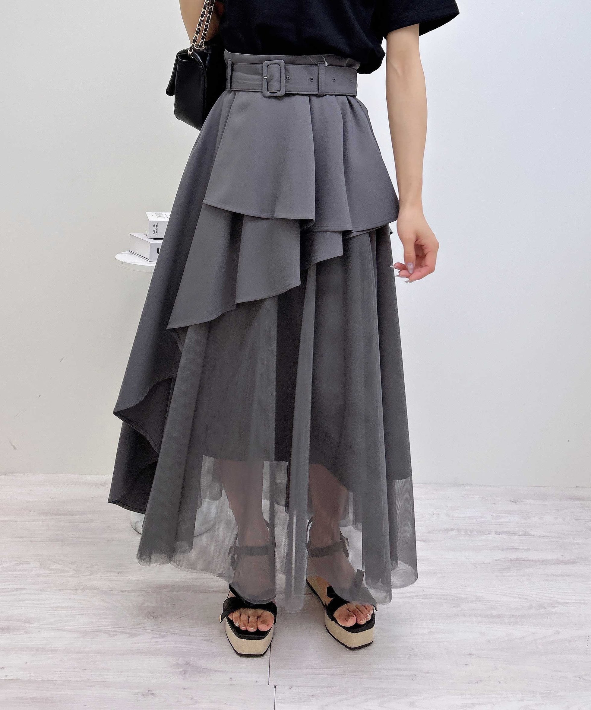 【イング/INGNI】のINGNI/共ベルト付チュール切替アシメSK インテリア・キッズ・メンズ・レディースファッション・服の通販 founy(ファニー) 　ファッション　Fashion　レディースファッション　Fashion for Women　スカート　Skirts　ベルト&ウエストマーク　Belts & Waist Accessories　アシンメトリー　Asymmetrical Style　コンパクト　Compact, Small Size　切替　Switching, Contrast Panel　シアー　Sheer, See-Through　スクエア　Square, Square Shape　スマホ　Smartphone, Mobile Device　チュール　Tulip, Tulip Motif　トレンド　Trend, Trending Now　フレア　Flare, Flared　ロング　Long, Long-Length　グレー/グレー|ID: prp329100004584664 ipo3291000000032579581