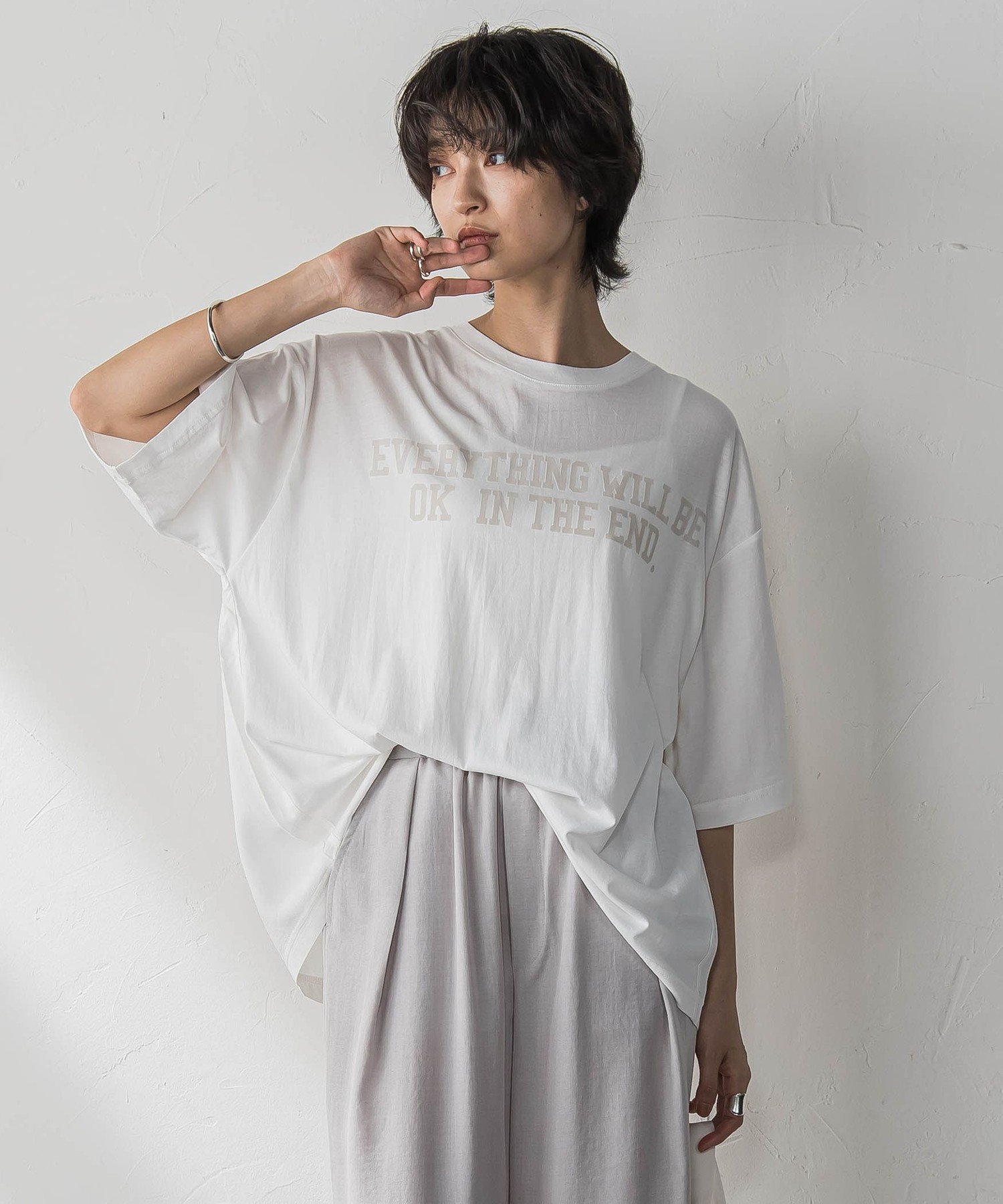 【メイソングレイ/MAYSON GREY】の前後ドッキングロゴTシャツ≪洗濯機で洗える≫ インテリア・キッズ・メンズ・レディースファッション・服の通販 founy(ファニー) 　ファッション　Fashion　レディースファッション　Fashion for Women　トップス・カットソー　Cut & Sew Tops　シャツ・ブラウス・オフィスカジュアル　Elegant Blouses & Button-Ups　ロングTシャツ・Tシャツ　Longline T-Shirts & Tees　洗える　Machine Washable　カットソー　Cut and Sewn Top　ドッキング　Docking, Mixed Material　バランス　Balance, Style Balance　ボトム　Bottoms, Lower Wear　夏　Summer　オフホワイト|ID: prp329100004584876 ipo3291000000033222654