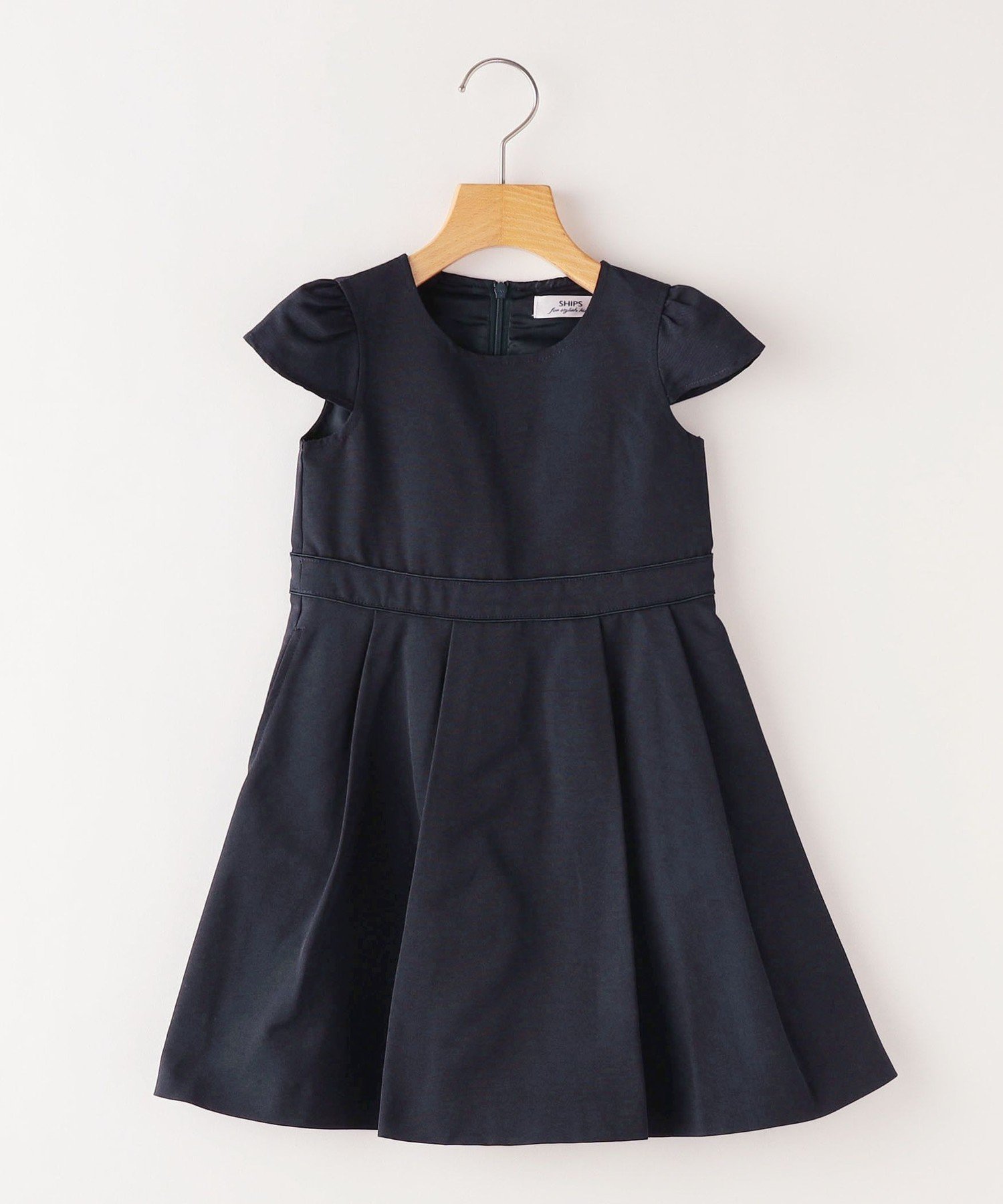 【シップス/SHIPS / KIDS】のSHIPS KIDS 110~130cm / グログラン 半袖 ワンピース インテリア・キッズ・メンズ・レディースファッション・服の通販 founy(ファニー) 　ファッション　Fashion　キッズファッション　Fashion for Kids　ワンピース　Dresses　おすすめ　Recommended / Our Picks　エレガント 上品　Elegant　キャップ　Cap, Baseball Cap　グログラン　Grosgrain, Grosgrain Ribbon　コンパクト　Compact, Small Size　ジャケット　Jacket, Outerwear　スリーブ　Sleeve, Long Sleeve / Short Sleeve　セレモニー　Ceremony　フェミニン　Feminine, Girly　ボレロ　Bolero, Short Cardigan　ポケット　Pocket, Pocket Detail　半袖　Short Sleeve, Half Sleeve　卒業式　Graduation Ceremony　軽量　Lightweight, Ultra Light　ネイビー|ID: prp329100004584929 ipo3291000000033482399