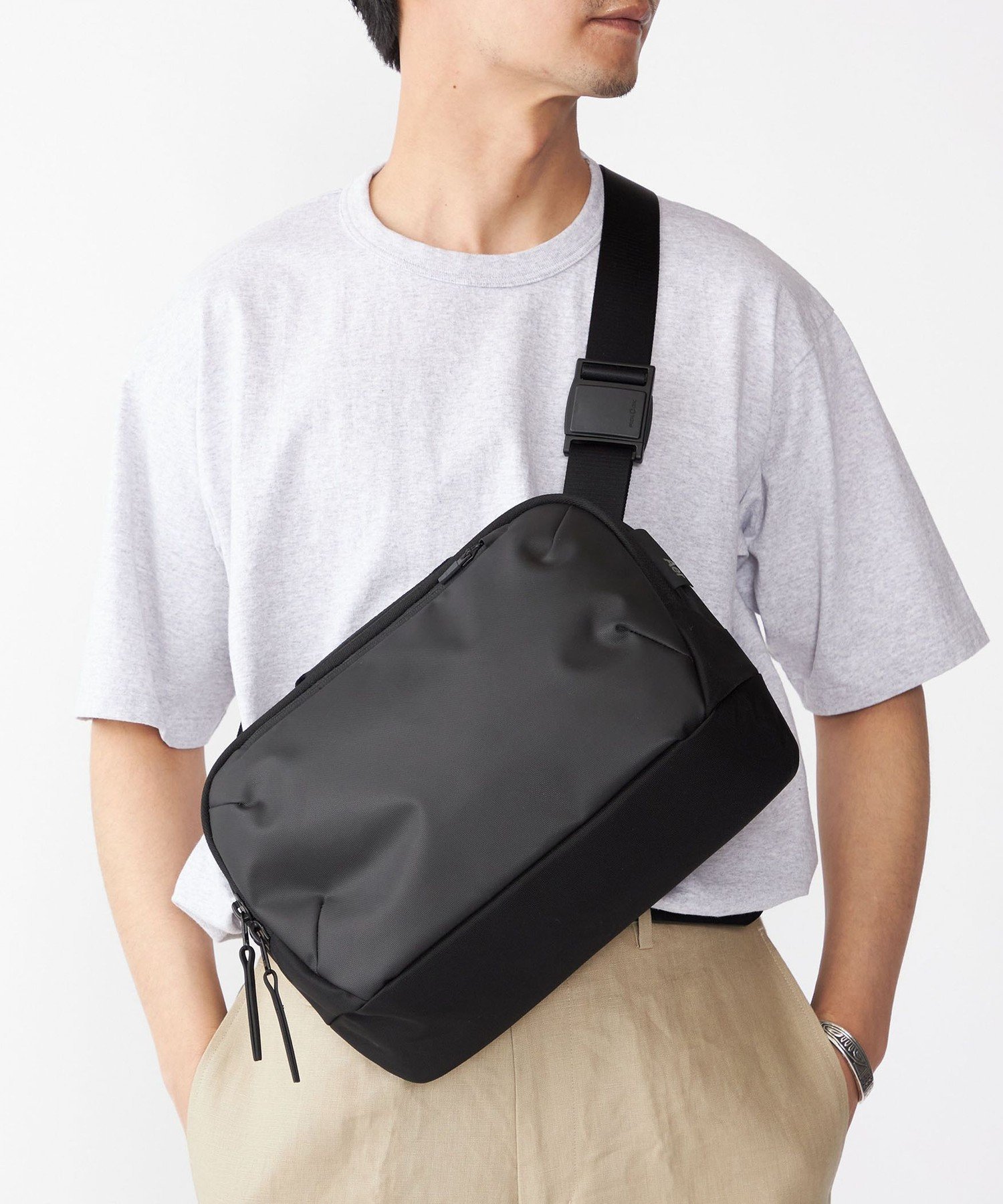 【シップス/SHIPS / MEN】の【SHIPS別注】Aer TECH SLING 人気、トレンドファッション・服の通販 founy(ファニー) 　ファッション　Fashion　メンズファッション　Fashion for Men　アクセサリー　Fashion Accessories　コレクション　Collection, Seasonal Line　人気　Popular, Best Seller　フロント　Front, Front Design　プレミアム　Premium, High-End　ポケット　Pocket, Pocket Detail　別注　Limited Edition, Custom Order　マグネット　Magnet, Magnetic Closure　モダン　Modern, Contemporary　ライニング　Inner Lining, Inner Fabric, Lined　 other-1|ID: prp329100004585046 ipo3291000000033340785