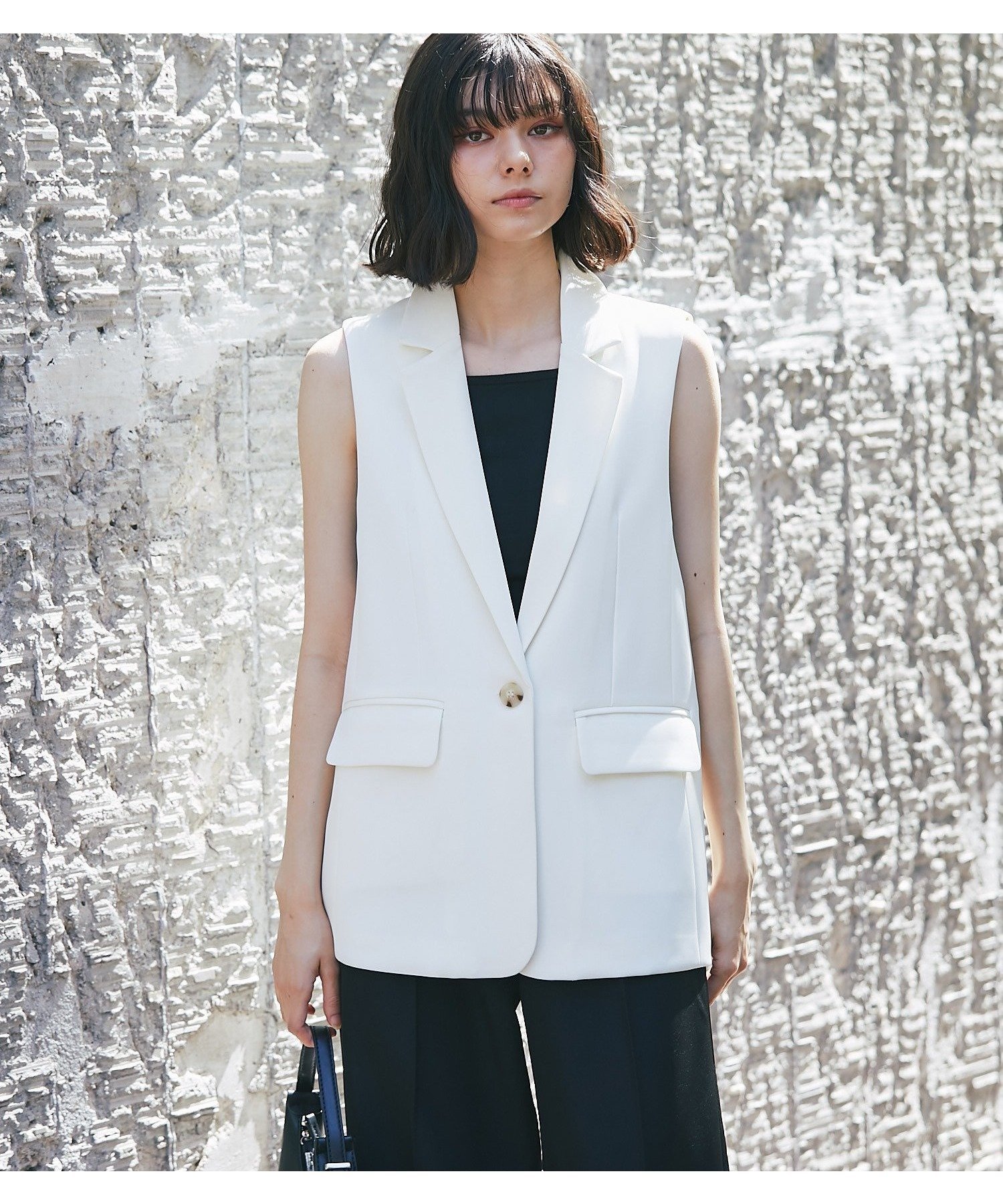 【スマイルオーキッド/SMILE ORCHID】のVネックジレ インテリア・キッズ・メンズ・レディースファッション・服の通販 founy(ファニー) 　ファッション　Fashion　レディースファッション　Fashion for Women　アウター　Coat / Outerwear Collection　トップス・カットソー　Cut & Sew Tops　ベスト&ジレ / 重ね着スタイル　Vests & Gilets　Vネックトップス　V-Neck Tops / V-Cut Neckline Shirts　おすすめ　Recommended / Our Picks　インナー　Innerwear　タンク　Tank Top, Sleeveless Top　トレンド　Trend, Trending Now　フォーマル　Formal, Dressy　ペプラム　Peplum, Flared Hem　オフホワイト|ID: prp329100004585089 ipo3291000000032792277