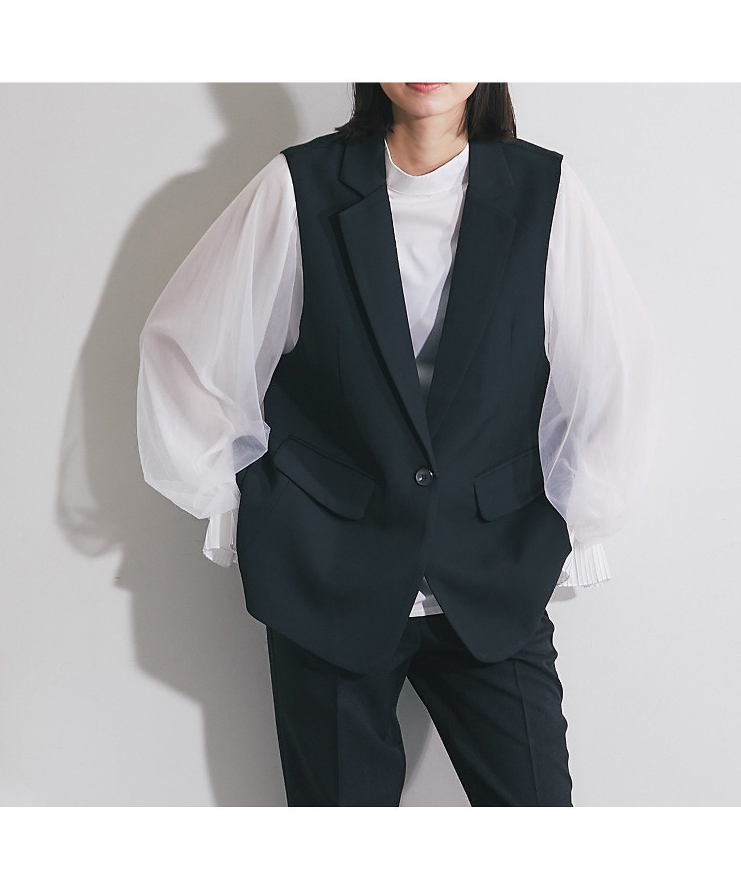 【スマイルオーキッド/SMILE ORCHID】のVネックジレ インテリア・キッズ・メンズ・レディースファッション・服の通販 founy(ファニー) 　ファッション　Fashion　レディースファッション　Fashion for Women　アウター　Coat / Outerwear Collection　トップス・カットソー　Cut & Sew Tops　ベスト&ジレ / 重ね着スタイル　Vests & Gilets　Vネックトップス　V-Neck Tops / V-Cut Neckline Shirts　おすすめ　Recommended / Our Picks　インナー　Innerwear　タンク　Tank Top, Sleeveless Top　トレンド　Trend, Trending Now　フォーマル　Formal, Dressy　ペプラム　Peplum, Flared Hem　ブラック|ID: prp329100004585089 ipo3291000000032792284