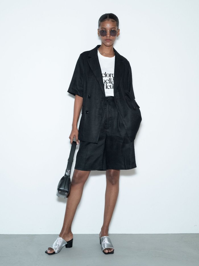【テチチ/Te chichi】のリネンブレンドハーフスリーブジャケット(セットアップ可)《2025summer catalog item》 インテリア・キッズ・メンズ・レディースファッション・服の通販 founy(ファニー) https://founy.com/ ファッション Fashion レディースファッション Fashion for Women アウター Coat / Outerwear Collection レディースジャケット・軽アウター Jackets 2025年 2025 2025春夏・S/S Spring/Summer 2025 SS25 おすすめ Recommended / Our Picks クラシック Classic, Timeless Style ショート Short, Short Length セットアップ Set-Up, Coordinated Outfit リネン Linen, Linen Fabric エレガント 上品 Elegant 夏 Summer 雑誌 Magazine, Fashion Magazine |ID: prp329100004585249 ipo3291000000032511059
