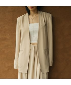 【アニュアンス/anuans】のライトダブルサテンノーカラージャケット 人気、トレンドファッション・服の通販 founy(ファニー) ファッション Fashion レディースファッション Ladies' Fashion Online アウター Coat Outerwear ジャケット Jackets ノーカラージャケット No Collar Leather Jackets サテン Satin シンプル Simple ダブル Double エレガント 上品 Elegant 夏 Summer |ID:prp329100004585256