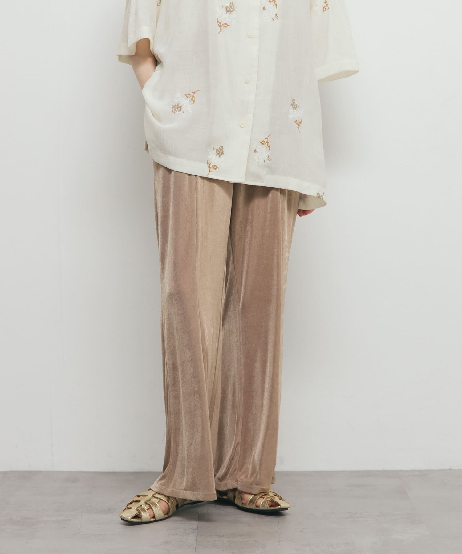 【ケービーエフ/KBF / URBAN RESEARCH】のシャイニーイージーフレアパンツ 人気、トレンドファッション・服の通販 founy(ファニー) 　ファッション　Fashion　レディースファッション　Fashion for Women　パンツ　Pants & Trousers　2025年　2025　2025春夏・S/S　Spring/Summer 2025 SS25　カットソー　Cut and Sewn Top　フレア　Flare, Flared　夏　Summer　S/S・春夏　SS, Spring/Summer, Warm Season　 other-1|ID: prp329100004585752 ipo3291000000032720945