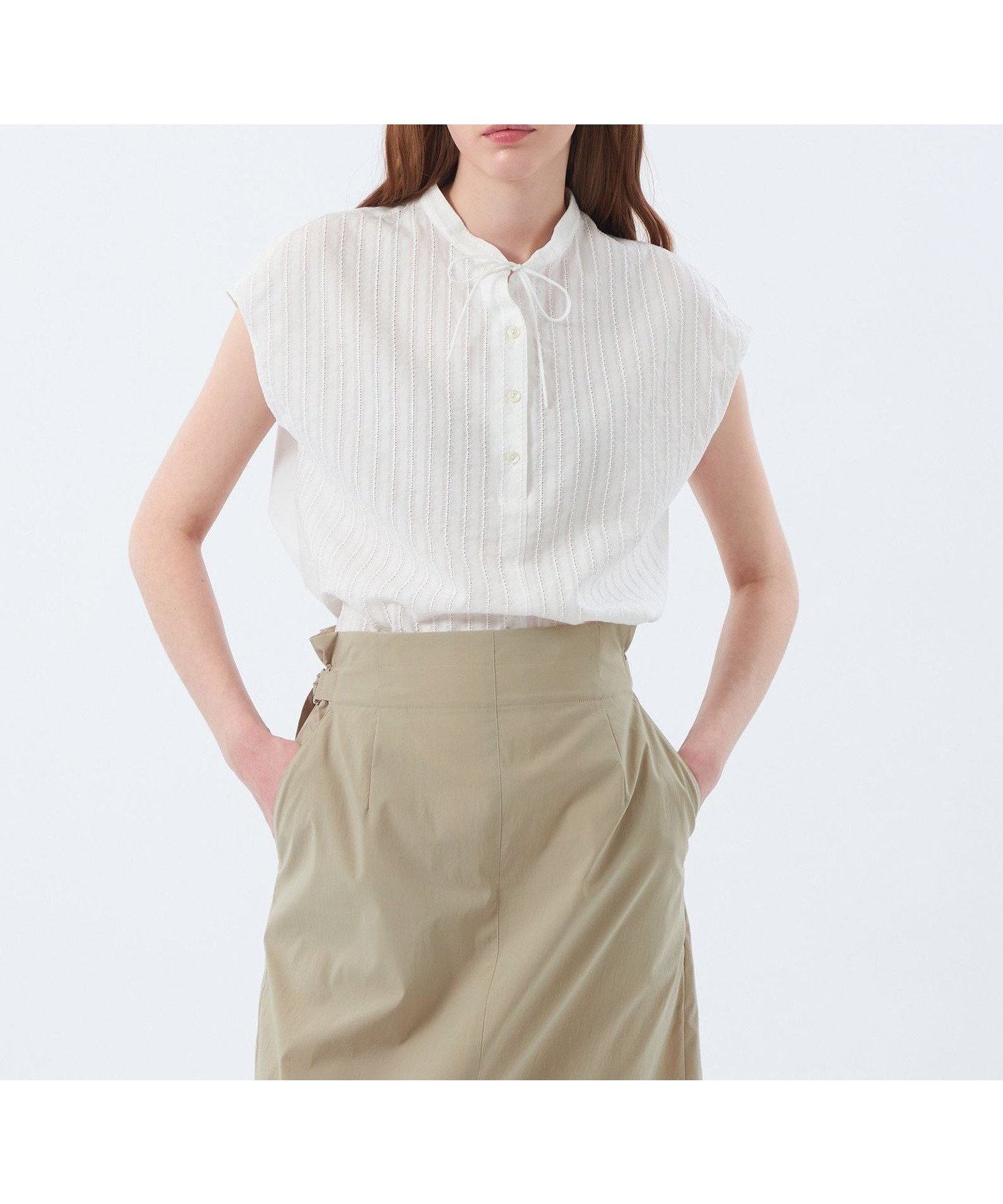 【マッキントッシュ フィロソフィー/MACKINTOSH PHILOSOPHY】のカラミレースブラウス インテリア・キッズ・メンズ・レディースファッション・服の通販 founy(ファニー) 　ファッション　Fashion　レディースファッション　WOMEN　トップス・カットソー　Tops/Tshirt　シャツ/ブラウス　Shirts/Blouses　おすすめ　Recommend　ストライプ　Stripe　スリーブ　Sleeve　フレンチ　French　リボン　Ribbon　レース　Race　夏　Summer　春　Spring　無地　Plain Color　オフホワイト|ID: prp329100004585898 ipo3291000000032517156