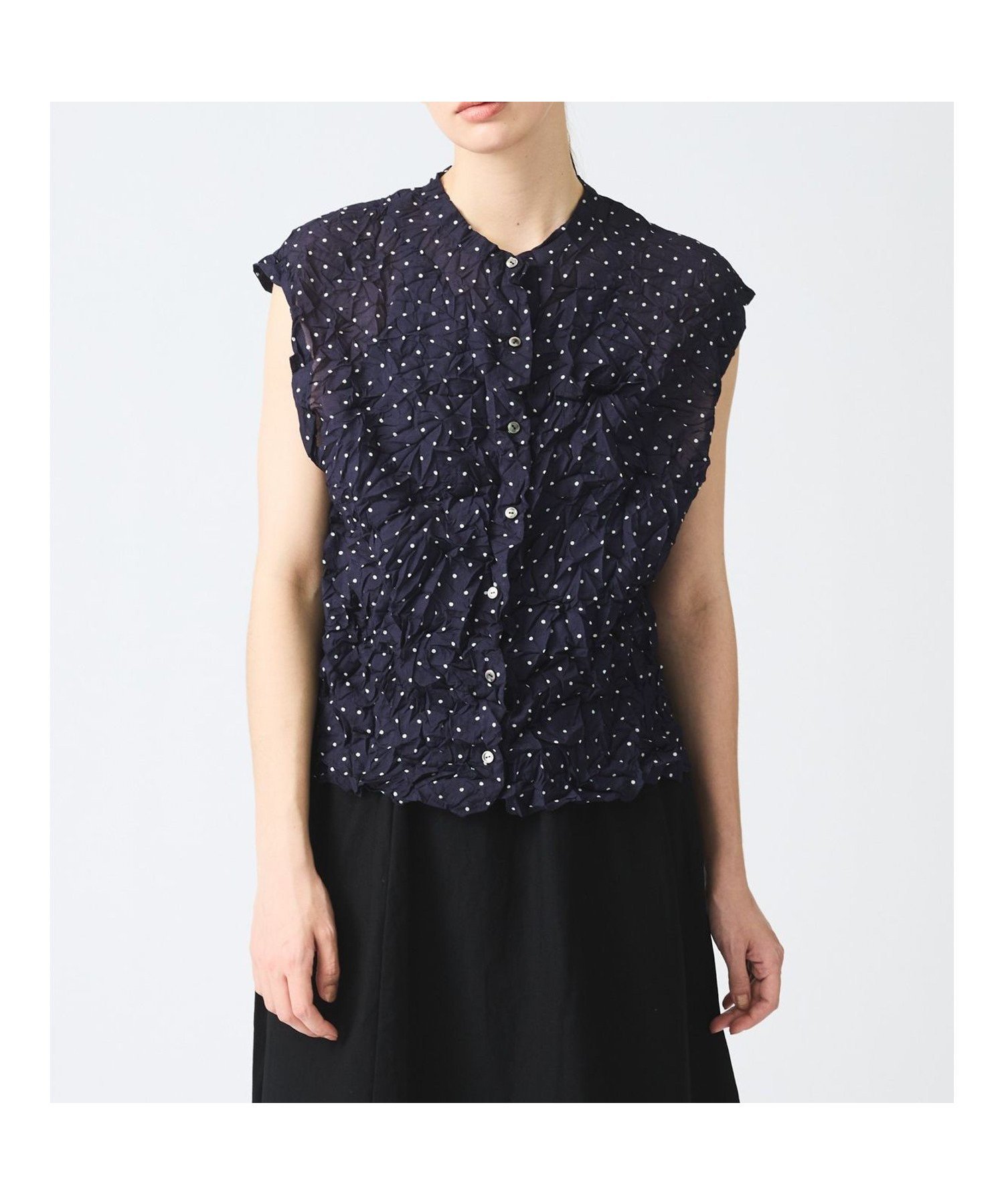 【マーコート/MARcourt】のmizuiro ind ドットプリントキャッチワッシャーノースリーブシャツ 人気、トレンドファッション・服の通販 founy(ファニー) 　ファッション　Fashion　レディースファッション　Fashion for Women　トップス・カットソー　Cut & Sew Tops　キャミソール&ノースリーブ　Camisoles & Sleeveless Tops　シャツ・ブラウス・オフィスカジュアル　Elegant Blouses & Button-Ups　オケージョン　Occasion Wear　コンパクト　Compact, Small Size　ドット　Polka Dot, Dot Pattern　ワッシャー　Washer, Crinkled Finish　人気　Popular, Best Seller　 other-1|ID: prp329100004585960 ipo3291000000032674414