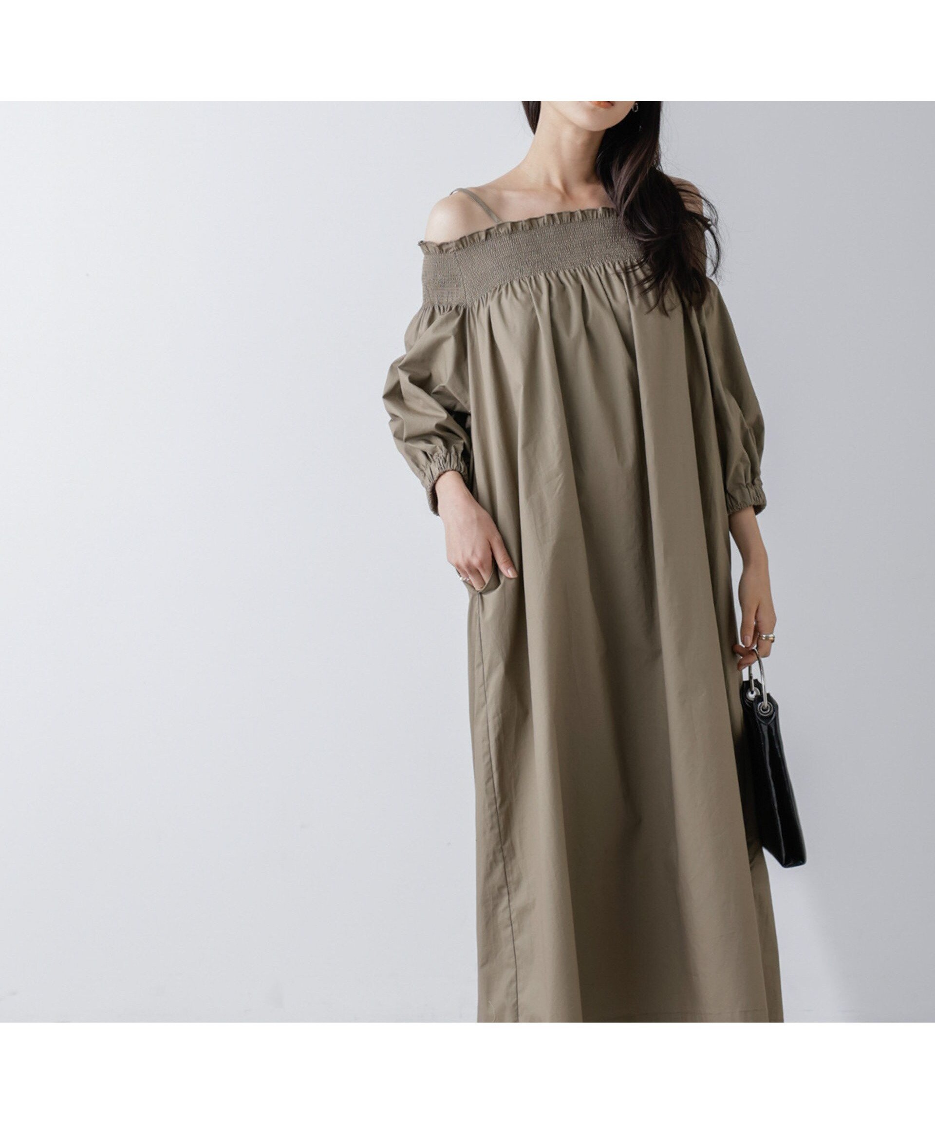 【ナノ ユニバース/nano universe】の2wayシャーリングオフショルダーワンピース 人気、トレンドファッション・服の通販 founy(ファニー) 　ファッション　Fashion　レディースファッション　WOMEN　ワンピース　Dress　オフショルダーワンピース・ドレス　Off The Shoulder Dresses　おすすめ　Recommend　ウォッシャブル　Washable　デニム　Denim　フェミニン　Feminine　リネン　Linen　 other-1|ID: prp329100004586058 ipo3291000000032518954
