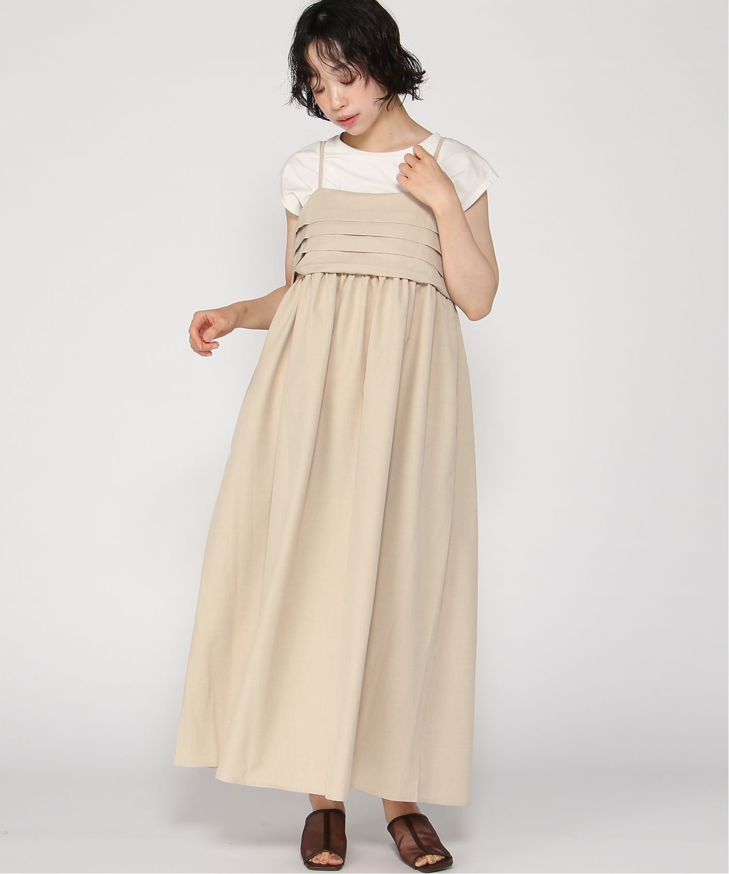 【ラナン/Ranan】のRanan/タックデザインキャミワンピ インテリア・キッズ・メンズ・レディースファッション・服の通販 founy(ファニー) 　ファッション　Fashion　レディースファッション　Ladies' Fashion Online　ワンピース　Dress　キャミワンピース　No Sleeve Dresses　ベージュ|ID: prp329100004586104 ipo3291000000032519263