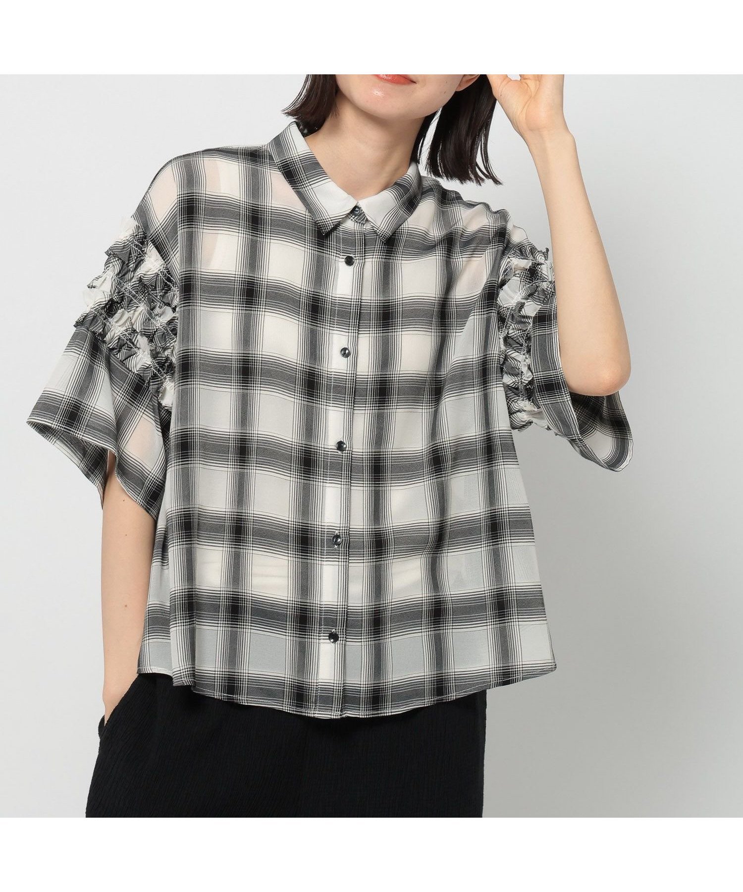 【ニコアンド/niko and】のシアーオンブレチェックフリルシャツ インテリア・キッズ・メンズ・レディースファッション・服の通販 founy(ファニー) 　ファッション　Fashion　レディースファッション　Ladies' Fashion Online　トップス・カットソー　Tops/Tshirt　シャツ/ブラウス　Shirts/Blouses　おすすめ　Recommend　シアー　Sheer　シンプル　Simple　タンク　Tank　チェック　Check　ノースリーブ　No Sleeve　バランス　Balance　フリル　Frills　エレガント 上品　Elegant　半袖　Short Sleeve　夏　Summer　オフ|ID: prp329100004586315 ipo3291000000032609415