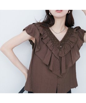 【ナチュラルクチュール/natural couture】 フリルVネックブラウス人気、トレンドファッション・服の通販 founy(ファニー) ファッション Fashion レディースファッション WOMEN トップス・カットソー Tops/Tshirt シャツ/ブラウス Shirts/Blouses Vネック V-Neck 2025年 2025 2025春夏・S/S Ss,Spring/Summer,2025 サンダル Sandals スニーカー Sneakers デニム Denim フェミニン Feminine フリル Frills フレア Flare フロント Front リラックス Relax レース Race エレガント 上品 Elegant |ID:prp329100004586353