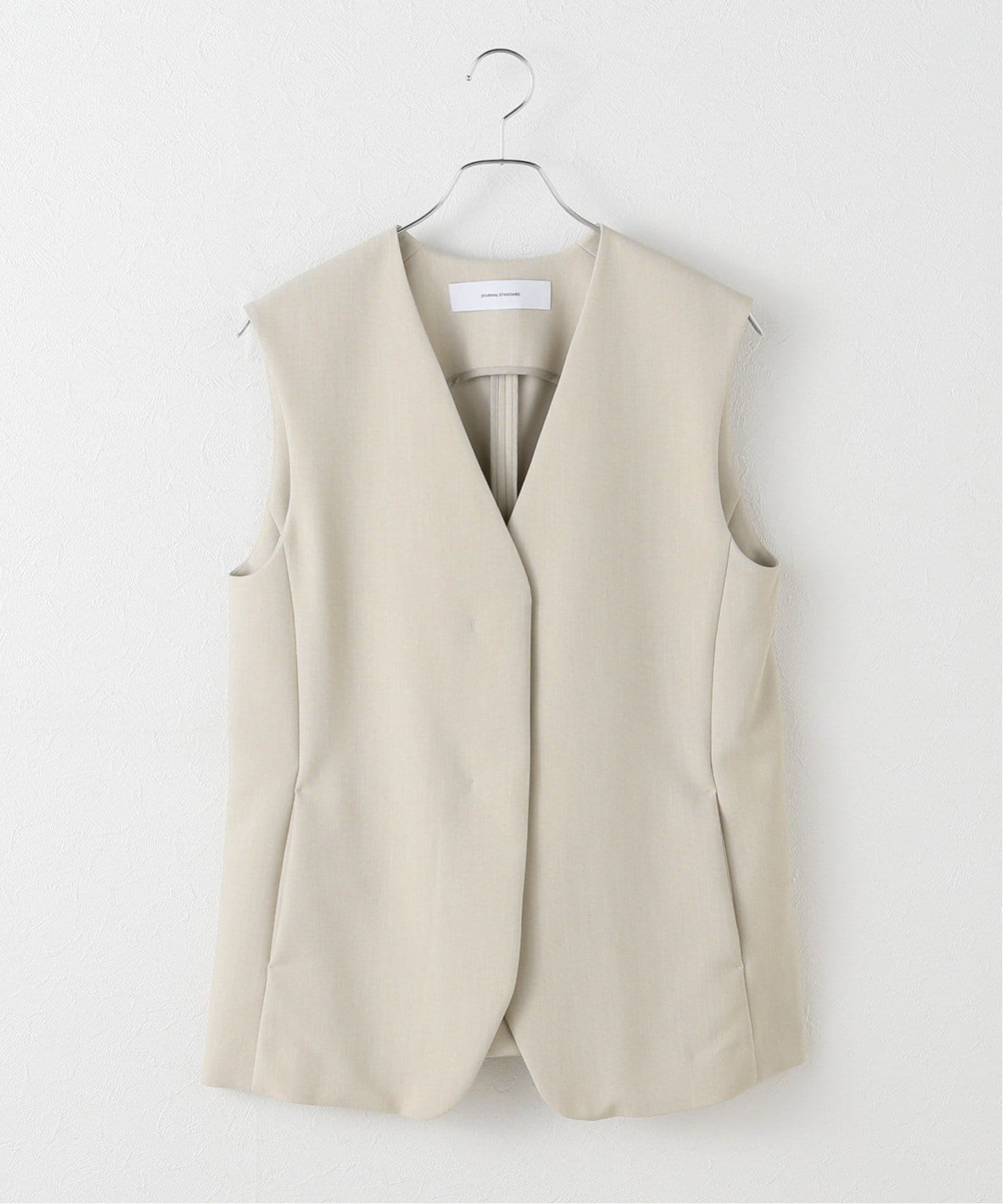 【ジャーナルスタンダード/JOURNAL STANDARD】のエコドライスリーブレスジャケット インテリア・キッズ・メンズ・レディースファッション・服の通販 founy(ファニー) 　ファッション　Fashion　レディースファッション　Ladies' Fashion Online　アウター　Coat Outerwear　ジャケット　Jackets　2025年　2025　2025春夏・S/S　Ss,Spring/Summer,2025　おすすめ　Recommend　カットソー　Cut And Sew　ジャケット　Jacket　スリーブ　Sleeve　ノースリーブ　No Sleeve　ベージュ|ID: prp329100004586414 ipo3291000000032521766