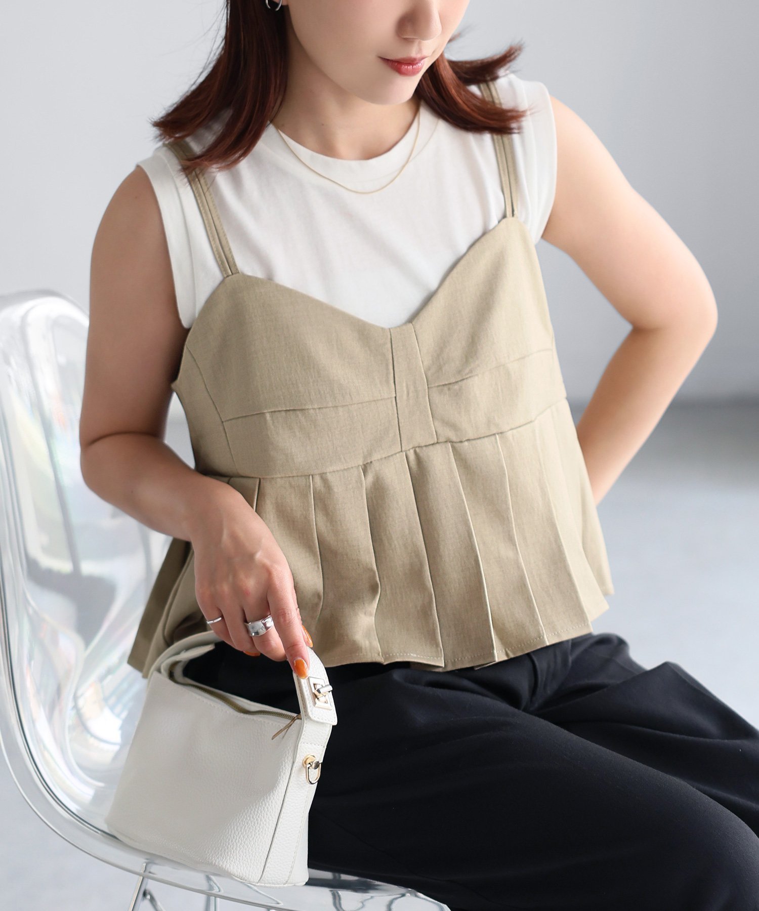 【リベリー/Riberry】のプリーツデザインビスチェ/キャミ インテリア・キッズ・メンズ・レディースファッション・服の通販 founy(ファニー) 　ファッション　Fashion　レディースファッション　WOMEN　トップス・カットソー　Tops/Tshirt　キャミソール / ノースリーブ　No Sleeves　ビスチェ　Bustier　インナー　Inner　カッティング　Cutting　キャミ　Cami　クラシカル　Classical　ストレッチ　Stretch　スラックス　Slacks　タイトスカート　Tight Skirt　ダウン　Down　デコルテ　Decolletage　デニム　Denim　トレンド　Trend　ビスチェ　Bustier　フィット　Fit　フェミニン　Feminine　フレア　Flare　プリーツ　Pleats　ペプラム　Peplum　レース　Race　ワイド　Wide　おすすめ　Recommend　エレガント 上品　Elegant　ベージュ|ID: prp329100004586435 ipo3291000000032521856