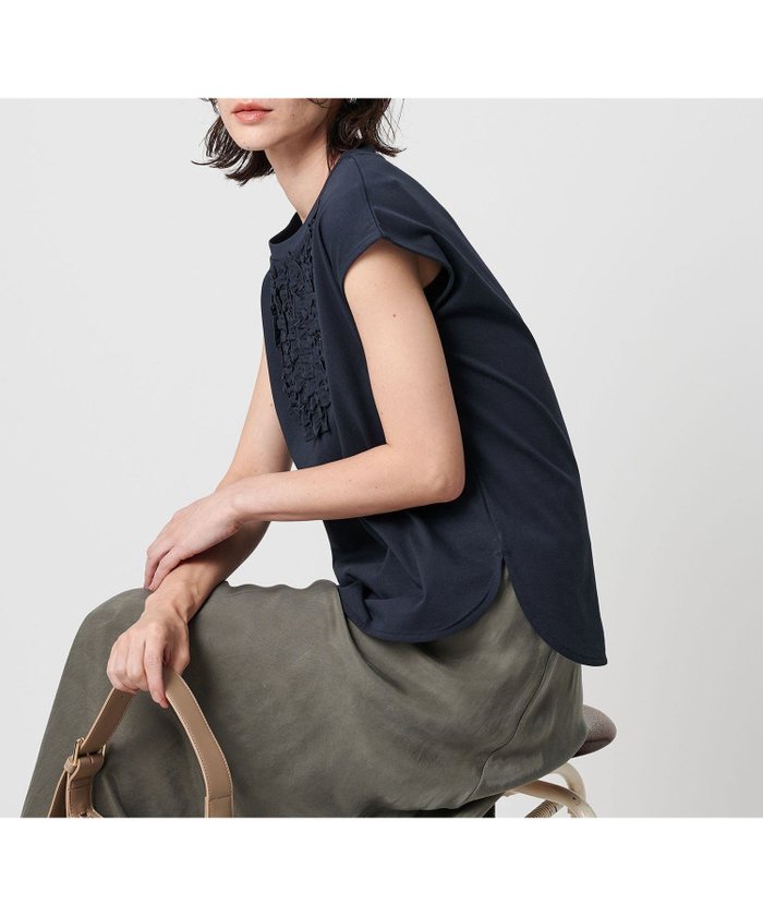 【ビューティ&ユース ユナイテッドアローズ/BEAUTY&YOUTH / UNITED ARROWS】の【WEB限定】フリル ノースリーブプルオーバー -ウォッシャブル- インテリア・キッズ・メンズ・レディースファッション・服の通販 founy(ファニー) https://founy.com/ ファッション Fashion レディースファッション Fashion for Women トップス・カットソー Cut & Sew Tops キャミソール&ノースリーブ Camisoles & Sleeveless Tops カジュアルプルオーバー・ニットトップス Pullovers & Knit Tops / Casual Pullovers インナー Innerwear ウォッシャブル Machine Washable カーディガン Cardigan, Knitwear ジャケット Jacket, Outerwear 定番 Standard, Basic Item ノースリーブ Sleeveless, No-Sleeve フリル Frill, Ruffle 羽織 Haori, Light Jacket ラウンド Round, Round Neck おすすめ Recommended / Our Picks |ID: prp329100004587035 ipo3291000000033224577