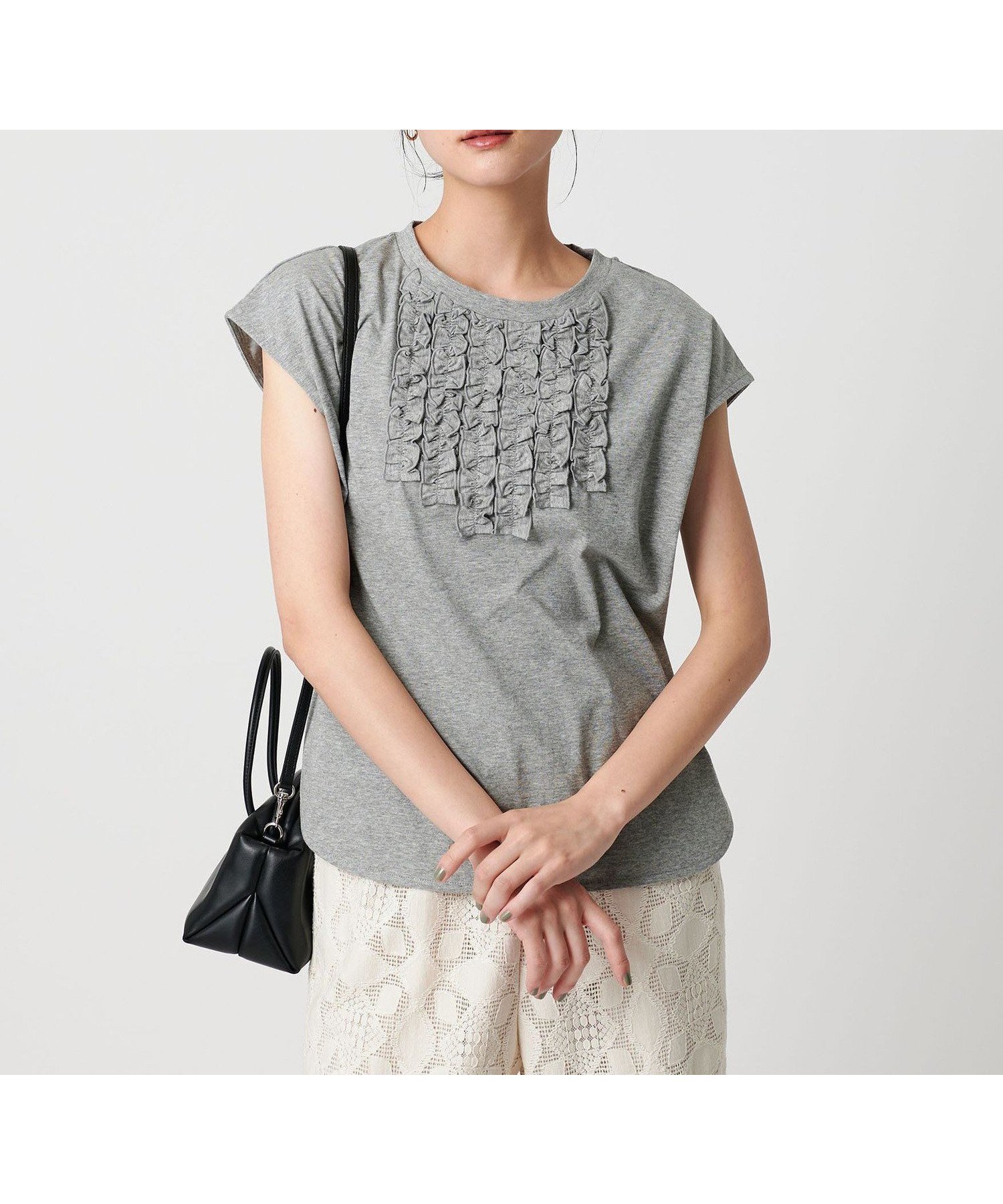 【ビューティ&ユース ユナイテッドアローズ/BEAUTY&YOUTH / UNITED ARROWS】の【WEB限定】フリル ノースリーブプルオーバー -ウォッシャブル- インテリア・キッズ・メンズ・レディースファッション・服の通販 founy(ファニー) 　ファッション　Fashion　レディースファッション　Fashion for Women　トップス・カットソー　Cut & Sew Tops　キャミソール&ノースリーブ　Camisoles & Sleeveless Tops　カジュアルプルオーバー・ニットトップス　Pullovers & Knit Tops / Casual Pullovers　インナー　Innerwear　ウォッシャブル　Machine Washable　カーディガン　Cardigan, Knitwear　ジャケット　Jacket, Outerwear　定番　Standard, Basic Item　ノースリーブ　Sleeveless, No-Sleeve　フリル　Frill, Ruffle　羽織　Haori, Light Jacket　ラウンド　Round, Round Neck　おすすめ　Recommended / Our Picks　MD.GRAY|ID: prp329100004587035 ipo3291000000033224580