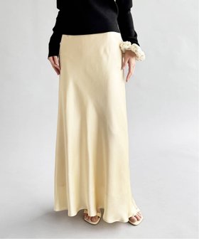 【エディット フォー ルル/edit.for LuLu】のNEWサテンバイアスマキシスカート 人気、トレンドファッション・服の通販 founy(ファニー) ファッション Fashion レディースファッション Fashion for Women スカート Skirts 2025年 2025 2025春夏・S/S Spring/Summer 2025 SS25 おすすめ Recommended / Our Picks イエロー Yellow サテン Satin, Glossy Fabric シルク Silk, 100% Silk トレンド Trend, Trending Now バイアス Bias, Diagonal Cut フィット Fit, Slim Fit フェミニン Feminine, Girly ボトム Bottoms, Lower Wear 今季 This Season, Current Season 定番 Standard, Basic Item |ID:prp329100004587038