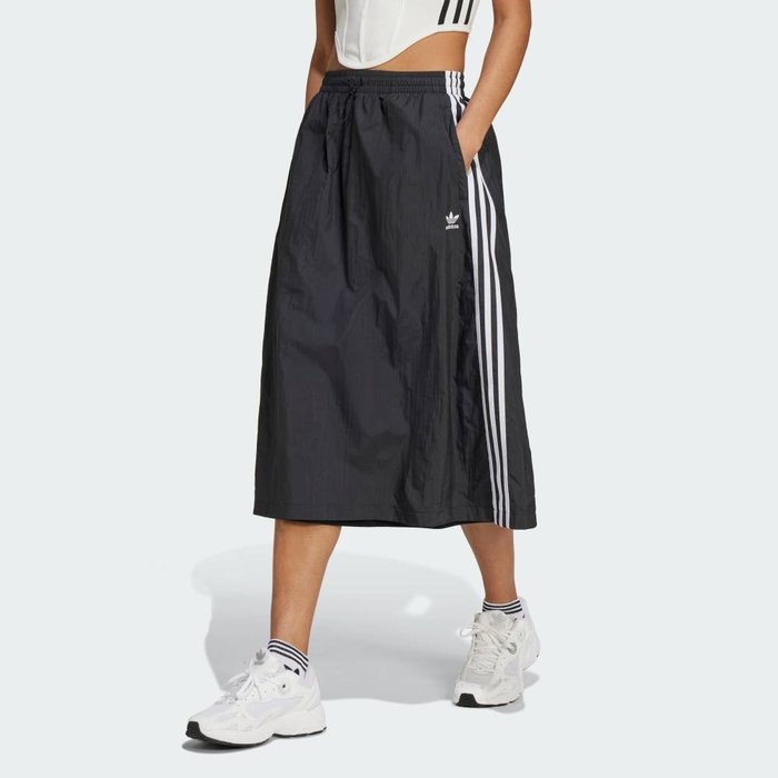 【アディダス/adidas】の【公式】アディダス adidas スリーストライプス ロングスカート インテリア・キッズ・メンズ・レディースファッション・服の通販 founy(ファニー) https://founy.com/ ファッション Fashion レディースファッション Fashion for Women スカート Skirts ロングスカート Long Skirts / Maxi & Midi Skirts シェイプ Shape, Slim Fit フィット Fit, Slim Fit ロング Long, Long-Length |ID: prp329100004587091 ipo3291000000032759057
