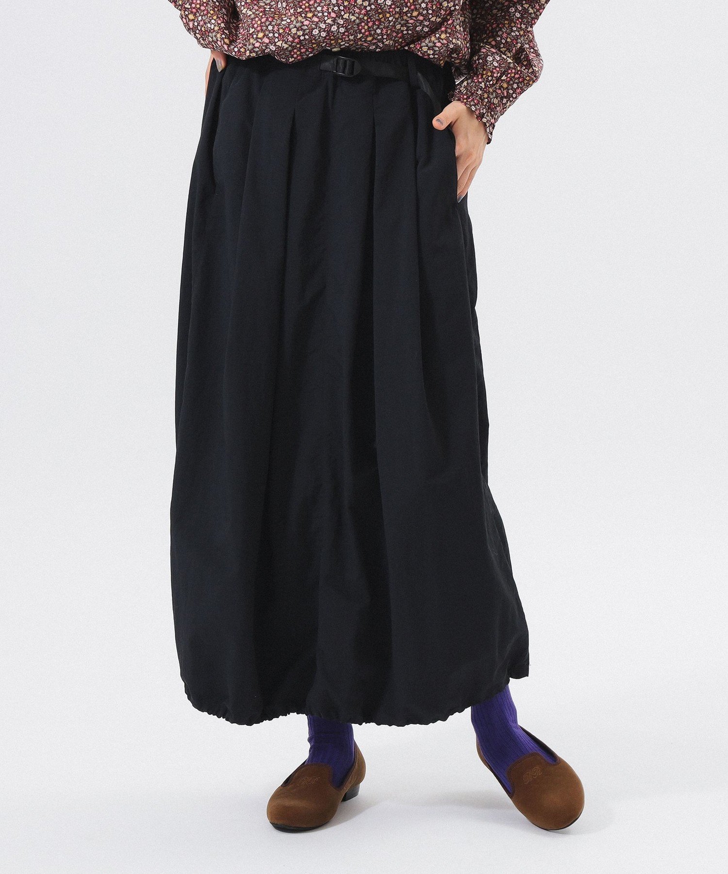 【ビームス ウイメン/BEAMS】の【別注】Gramicci / バルーン スカート 25FW インテリア・キッズ・メンズ・レディースファッション・服の通販 founy(ファニー) 　ファッション　Fashion　レディースファッション　Ladies' Fashion Online　スカート　Skirt　秋　Autumn/Fall　軽量　Lightweight　ショート　Short　スニーカー　Sneakers　ドローコード　Draw Cord　定番　Standard　人気　Popularity　バルーン　Balloon　フィット　Fit　フロント　Front　プリーツ　Pleats　別注　Special Order　ロング　Long　A/W・秋冬　Aw・Autumn/Winter・Fw・Fall-Winter　おすすめ　Recommend　BLACK|ID: prp329100004587129 ipo3291000000032529674