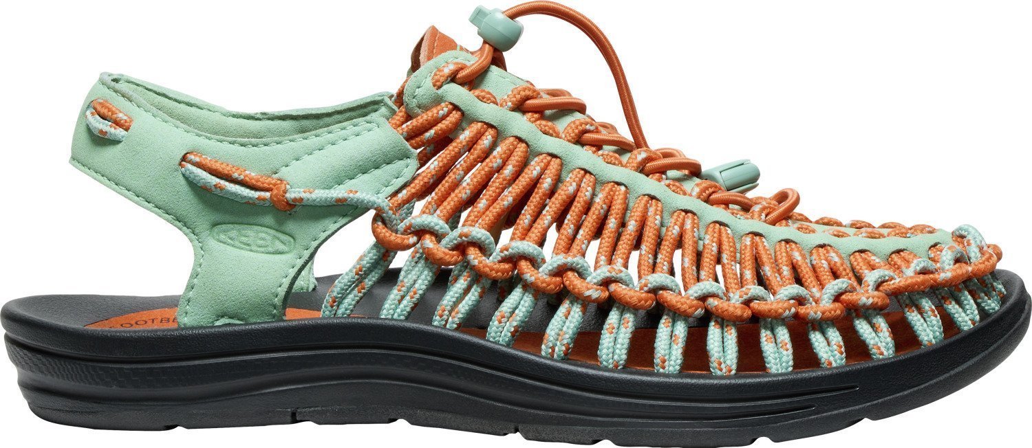 【キーン/KEEN】のWOMEN UNEEK レディース ユニーク インテリア・キッズ・メンズ・レディースファッション・服の通販 founy(ファニー) 　ファッション　Fashion　レディースファッション　Ladies' Fashion Online　アウトドア　Outdoor　クッション　Cushion　コレクション　Collection　軽量　Lightweight　サンダル　Sandals　スニーカー　Sneakers　スリッポン　Slip-Ons　フィット　Fit　ラウンド　Round　GRANITE GREEN/GOLD FLAME|ID: prp329100004587162 ipo3291000000032530065