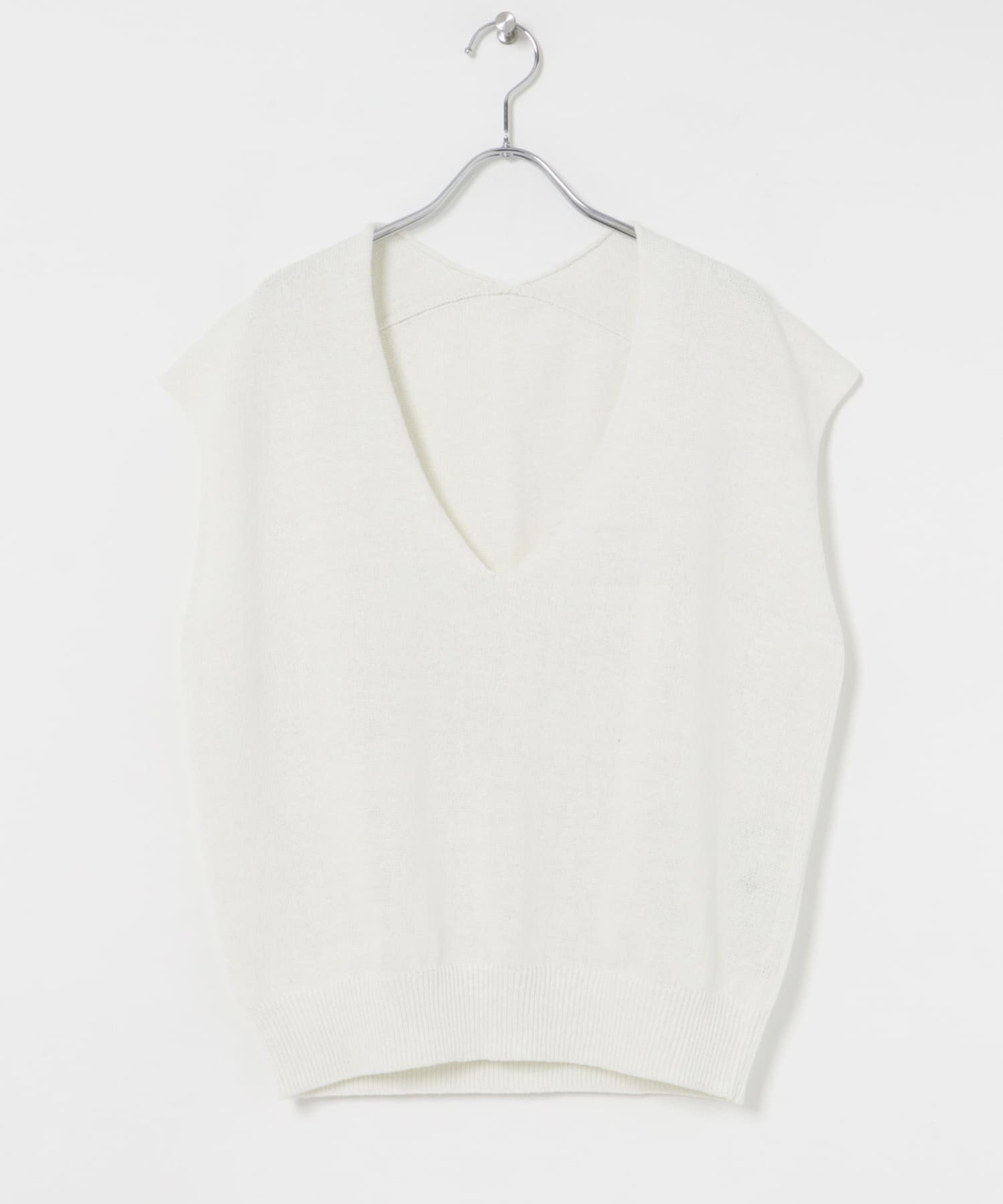 【アーバンリサーチ/URBAN RESEARCH】のリネンコットンVネックニットベスト 人気、トレンドファッション・服の通販 founy(ファニー) 　ファッション　Fashion　レディースファッション　Ladies' Fashion Online　アウター　Coat Outerwear　トップス・カットソー　Tops/Tshirt　ニット　Knit Tops　ベスト/ジレ　Gilets/Vests　Vネック　V-Neck　2025年　2025　2025春夏・S/S　Ss,Spring/Summer,2025　おすすめ　Recommend　インナー　Inner　キャミソール　Camisole　シンプル　Simple　スタイリッシュ　Stylish　バランス　Balance　リネン　Linen　夏　Summer　S/S・春夏　Ss・Spring/Summer　 other-1|ID: prp329100004587466 ipo3291000000032534446