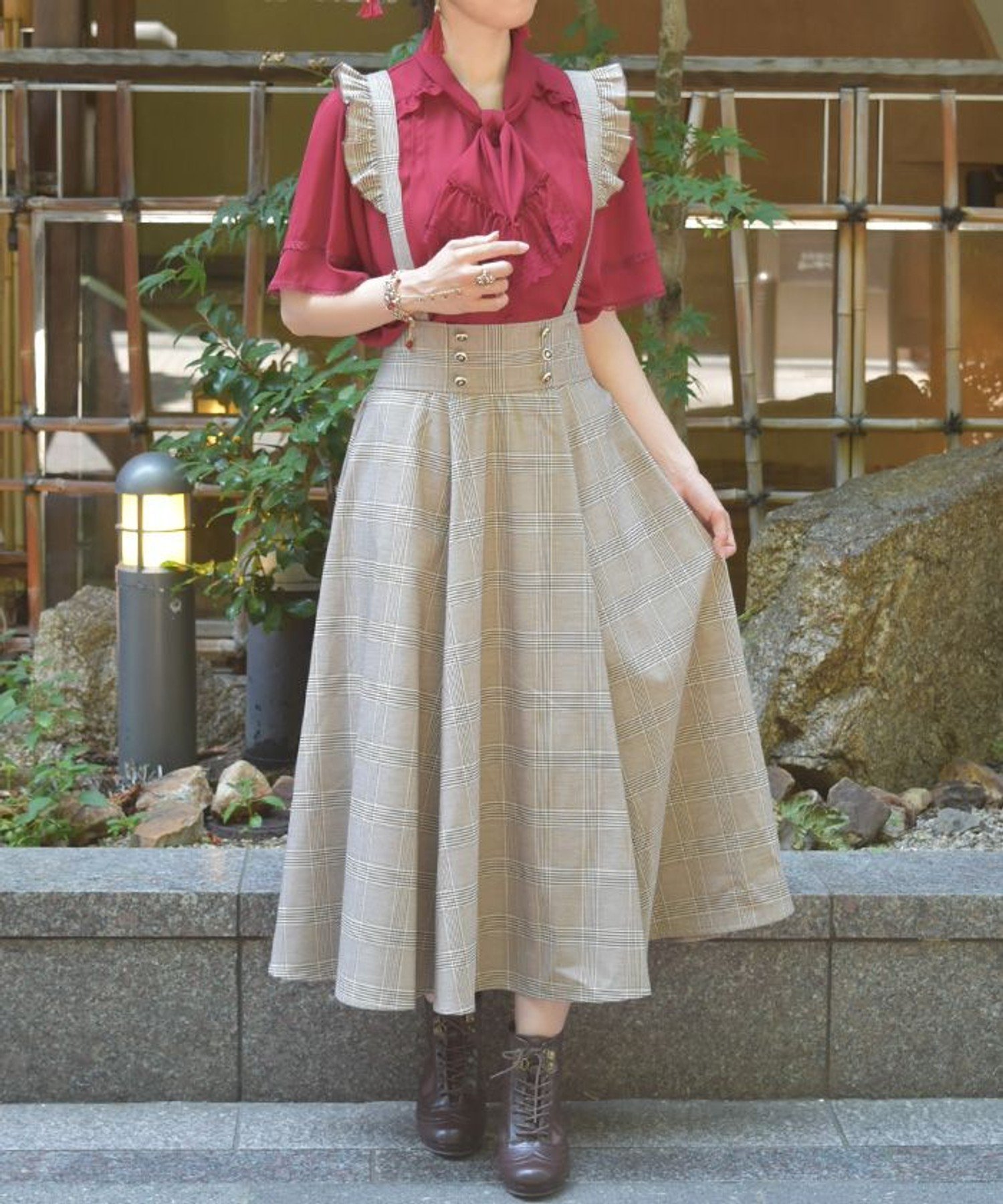 【アクシーズファム/axes femme】のフリルサス付ハイウエストスカート インテリア・キッズ・メンズ・レディースファッション・服の通販 founy(ファニー) 　ファッション　Fashion　レディースファッション　Fashion for Women　スカート　Skirts　おすすめ　Recommended / Our Picks　サスペンダー　Suspenders, Braces　シンプル　Simple, Minimal　フリル　Frill, Ruffle　リボン　Ribbon, Bow　レース　Lace, Lace Fabric　羽織　Haori, Light Jacket　茶|ID: prp329100004587736 ipo3291000000033191717