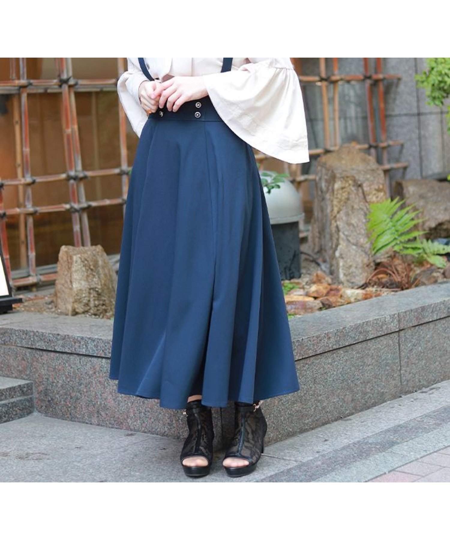 【アクシーズファム/axes femme】のフリルサス付ハイウエストスカート インテリア・キッズ・メンズ・レディースファッション・服の通販 founy(ファニー) 　ファッション　Fashion　レディースファッション　Fashion for Women　スカート　Skirts　おすすめ　Recommended / Our Picks　サスペンダー　Suspenders, Braces　シンプル　Simple, Minimal　フリル　Frill, Ruffle　リボン　Ribbon, Bow　レース　Lace, Lace Fabric　羽織　Haori, Light Jacket　紺|ID: prp329100004587736 ipo3291000000033191719