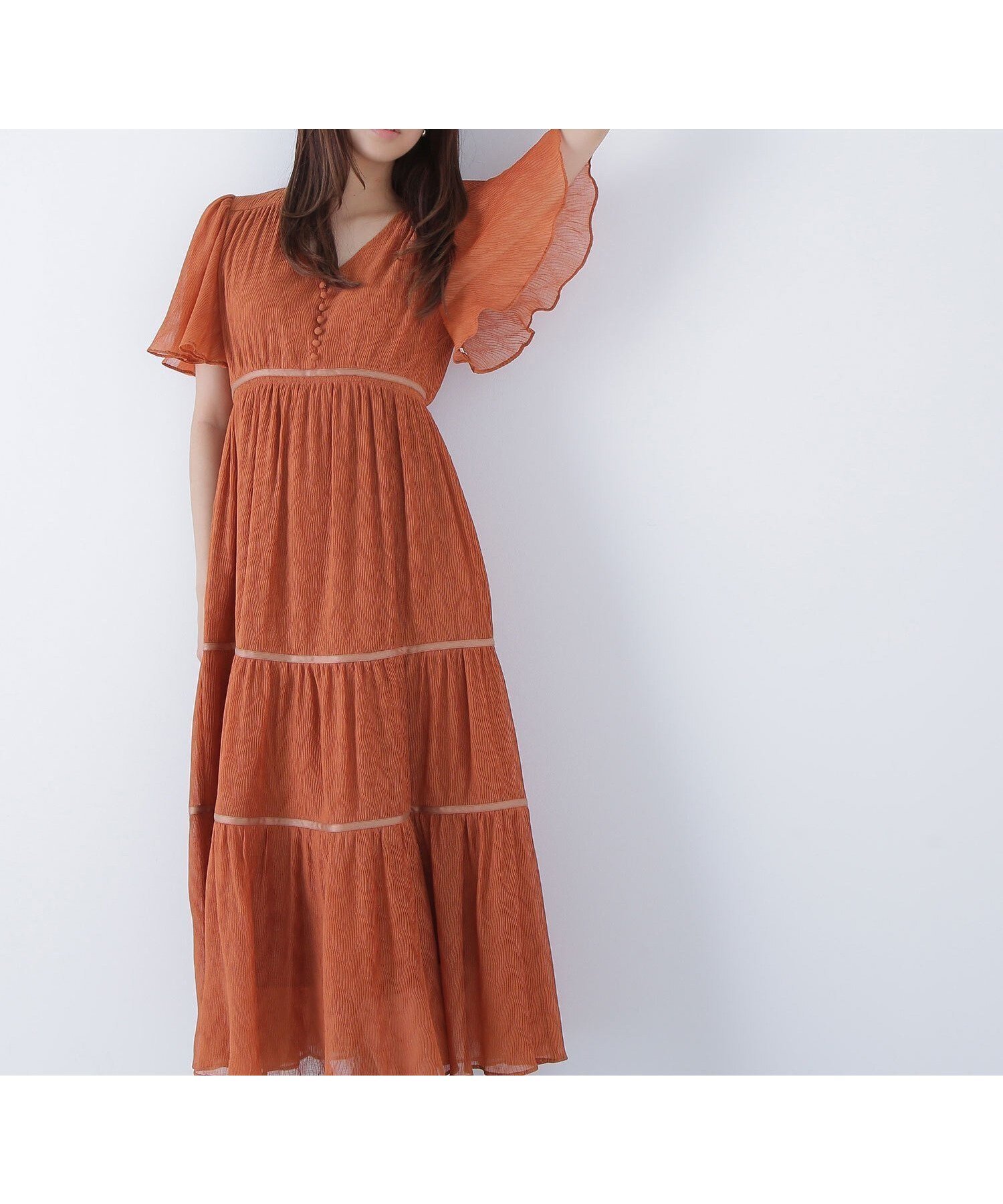 【ナチュラル ビューティー ベーシック/NATURAL BEAUTY BASIC】のVネックプリーツワンピース インテリア・キッズ・メンズ・レディースファッション・服の通販 founy(ファニー) 　ファッション　Fashion　レディースファッション　Ladies' Fashion Online　ワンピース　Dress　アクセサリー　Accessories　ウェーブ　Wave　サンダル　Sandals　スリーブ　Sleeve　トレンド　Trend　フレア　Flare　ボヘミアン　Bohemian　リボン　Ribbon　オレンジ|ID: prp329100004587845 ipo3291000000032539455