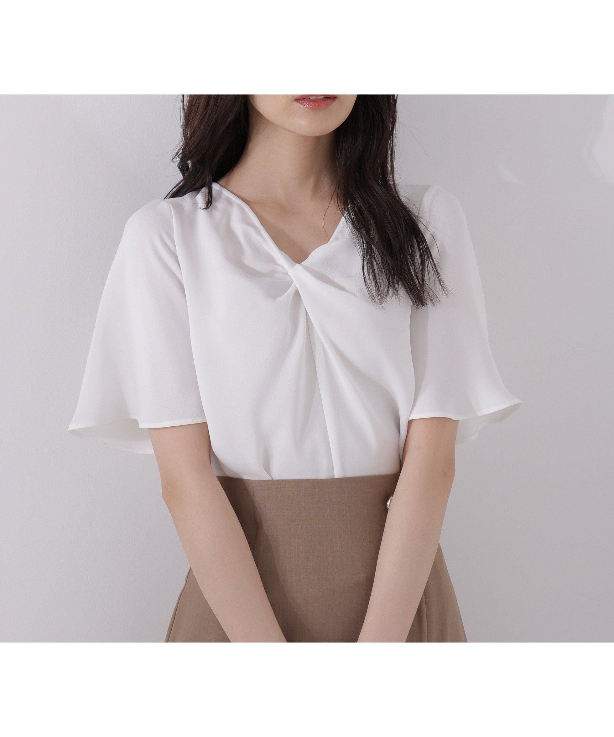 【プロポーション ボディドレッシング/PROPORTION BODY DRESSING】のツイスト半袖ブラウス インテリア・キッズ・メンズ・レディースファッション・服の通販 founy(ファニー) 　ファッション　Fashion　レディースファッション　Fashion for Women　トップス・カットソー　Cut & Sew Tops　シャツ・ブラウス・オフィスカジュアル　Elegant Blouses & Button-Ups　ツイスト　Tweed, Tweed Fabric　フェミニン　Feminine, Girly　半袖　Short Sleeve, Half Sleeve　ホワイト|ID: prp329100004587890 ipo3291000000032645595