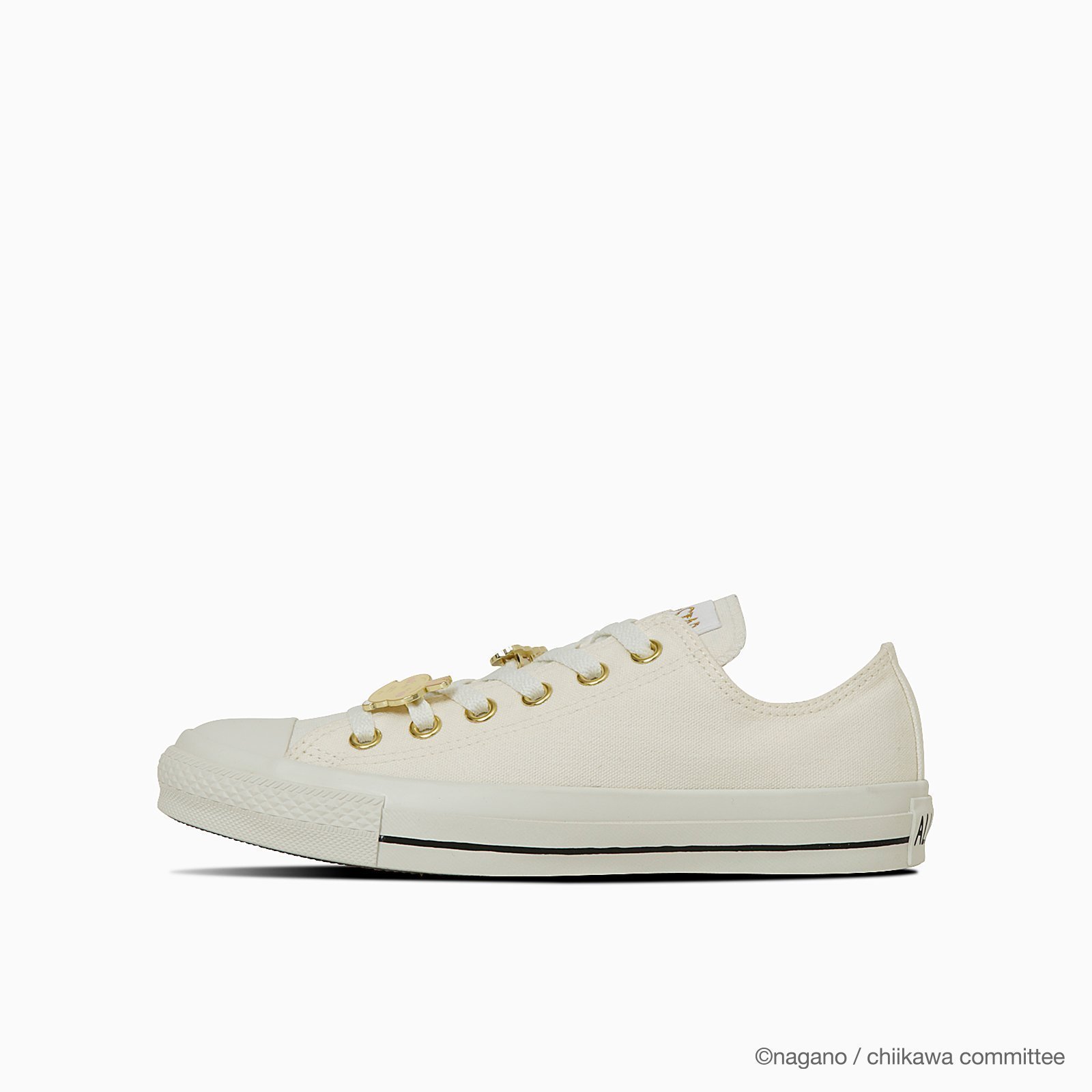 【コンバース/CONVERSE】の【CONVERSE 公式】ALL STAR GD OX / CHIIKAWA / 【コンバース 公式】オールスター GD OX / ちいかわ インテリア・キッズ・メンズ・レディースファッション・服の通販 founy(ファニー) 　ファッション　Fashion　レディースファッション　Ladies' Fashion Online　イラスト　Illustration　チャーム　Charm　ベーシック　Basic　メタル　Metal　ホワイト|ID: prp329100004588262 ipo3291000000032657730