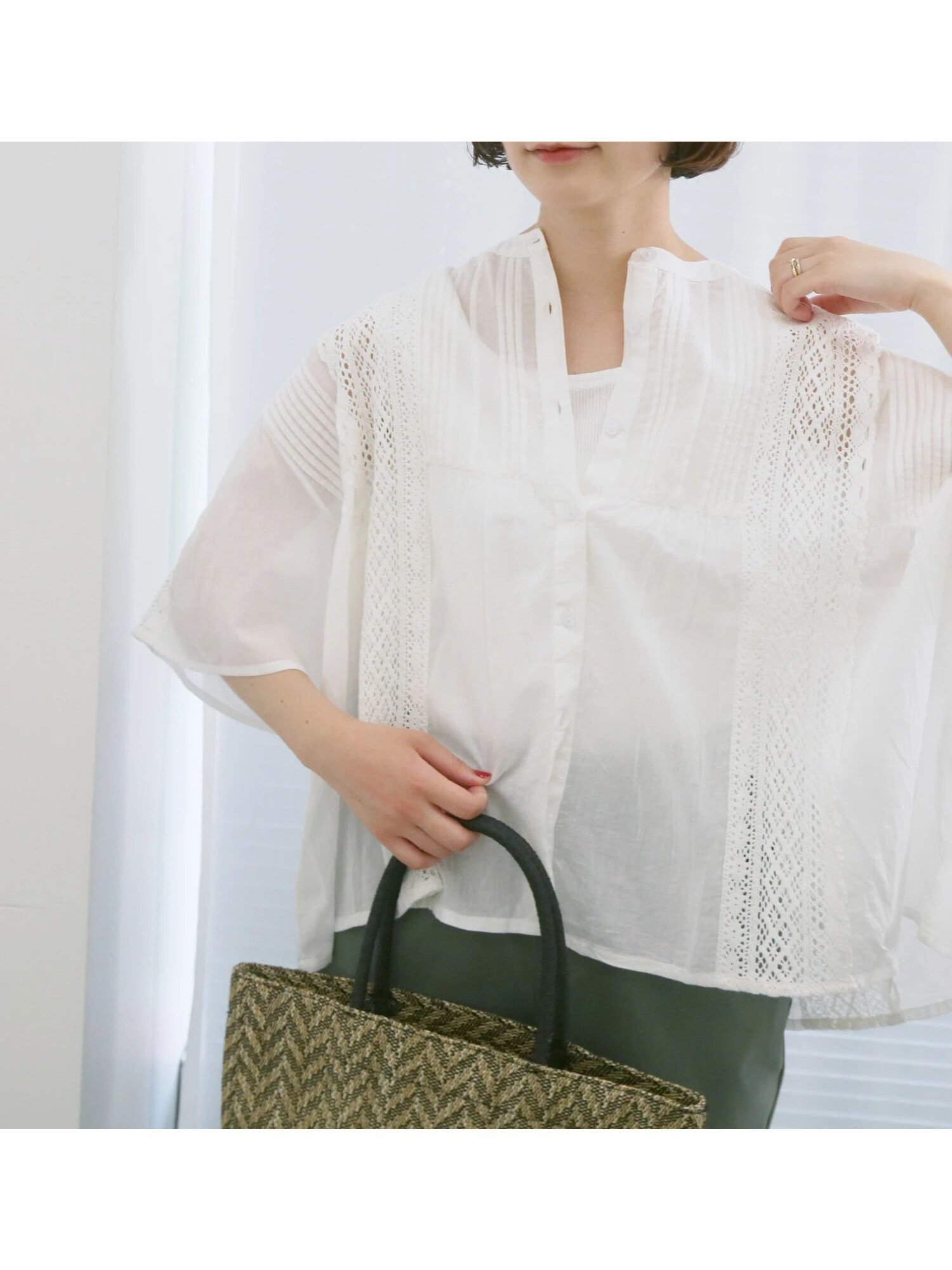 【サマンサモスモス/Samansa Mos2】の【Made in India】ピンタックレース前開きブラウス 人気、トレンドファッション・服の通販 founy(ファニー) 　ファッション　Fashion　レディースファッション　Ladies' Fashion Online　トップス・カットソー　Tops/Tshirt　シャツ/ブラウス　Shirts/Blouses　リラックス　Relax　レース　Race　 other-1|ID: prp329100004588353 ipo3291000000032668016