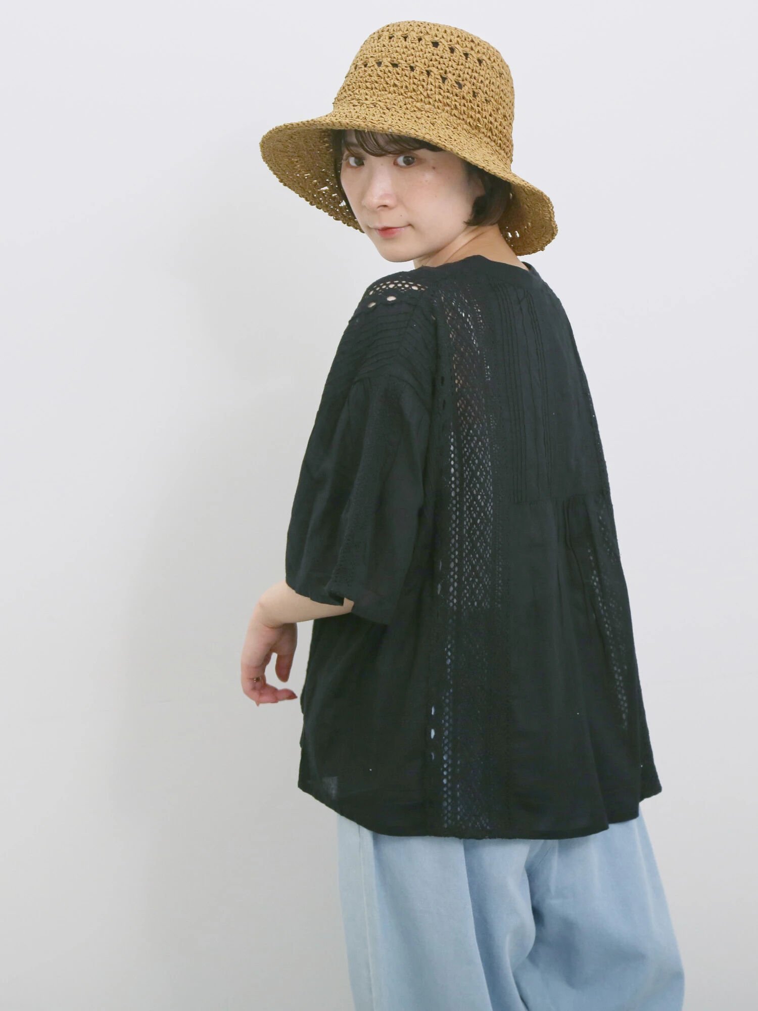 【サマンサモスモス/Samansa Mos2】の【Made in India】ピンタックレース前開きブラウス インテリア・キッズ・メンズ・レディースファッション・服の通販 founy(ファニー) 　ファッション　Fashion　レディースファッション　Ladies' Fashion Online　トップス・カットソー　Tops/Tshirt　シャツ/ブラウス　Shirts/Blouses　リラックス　Relax　レース　Race　ブラック|ID: prp329100004588353 ipo3291000000032668022